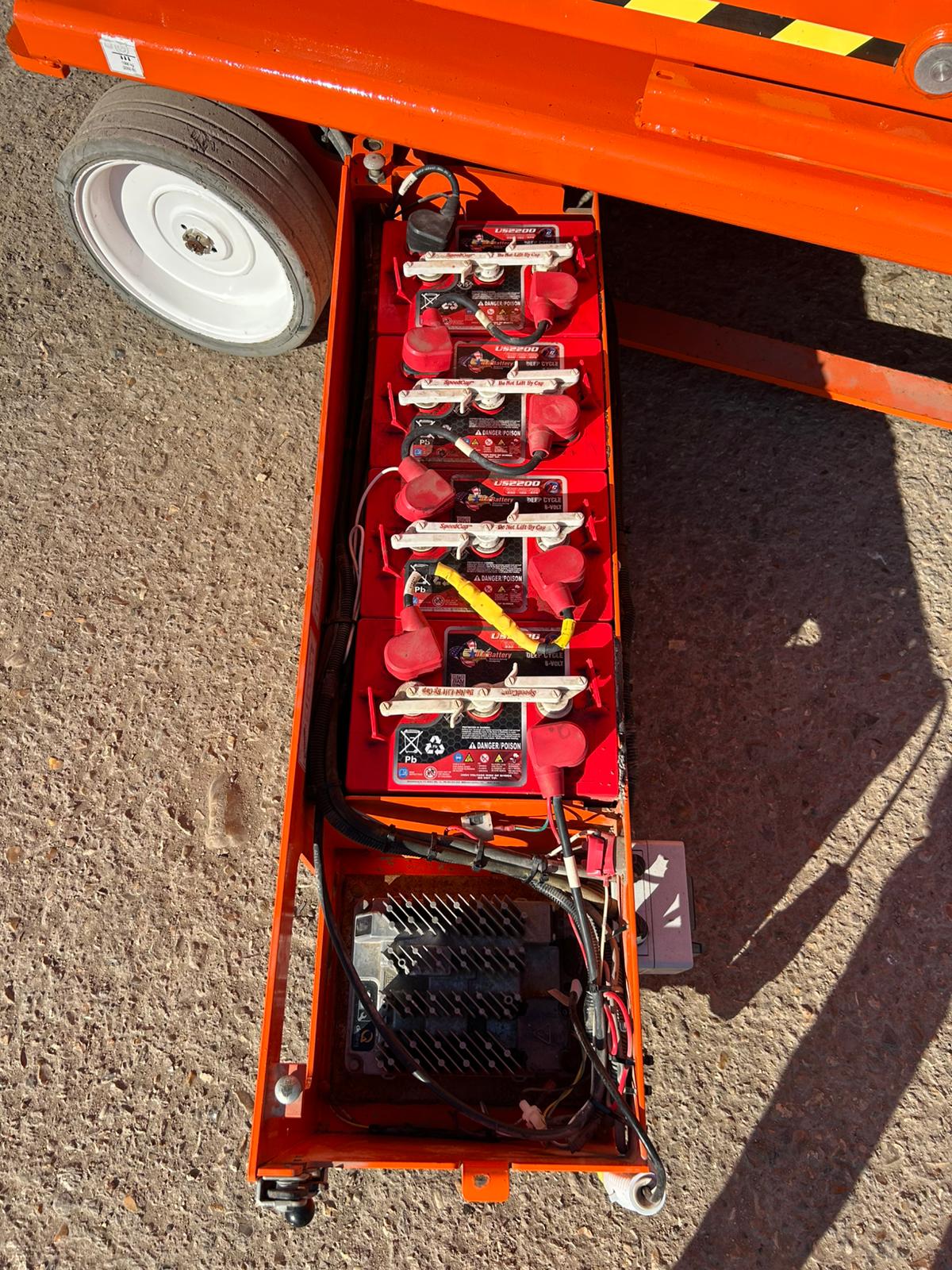 2020 Skyjack SJ4732 Electric Scissor Lift Access Platform Boom Lift (Genie,JLG)