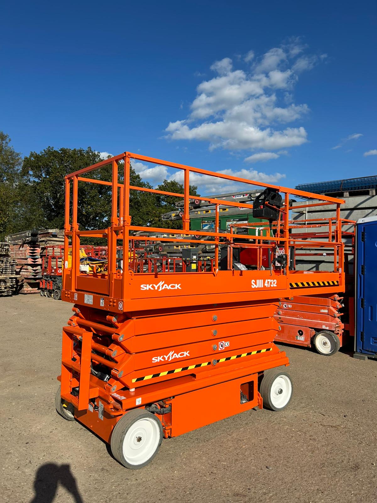 2020 Skyjack SJ4732 Electric Scissor Lift Access Platform Boom Lift (Genie,JLG)