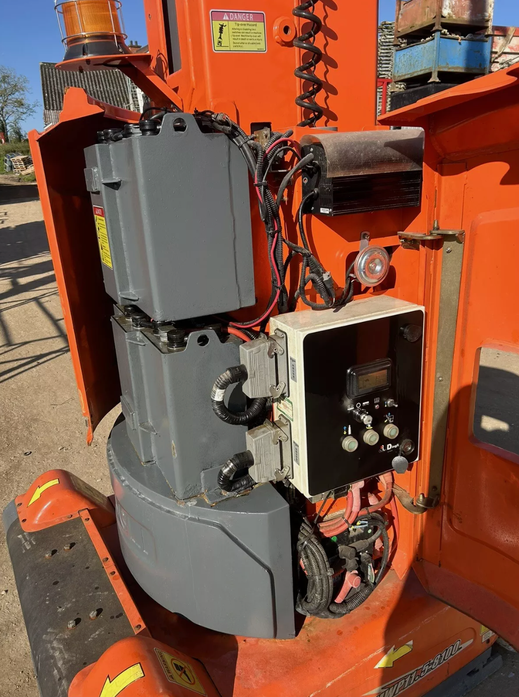 Dingli AMWP11 11.2m ElectricScissor Lift Mast Boom Lift Haulotte STAR 10