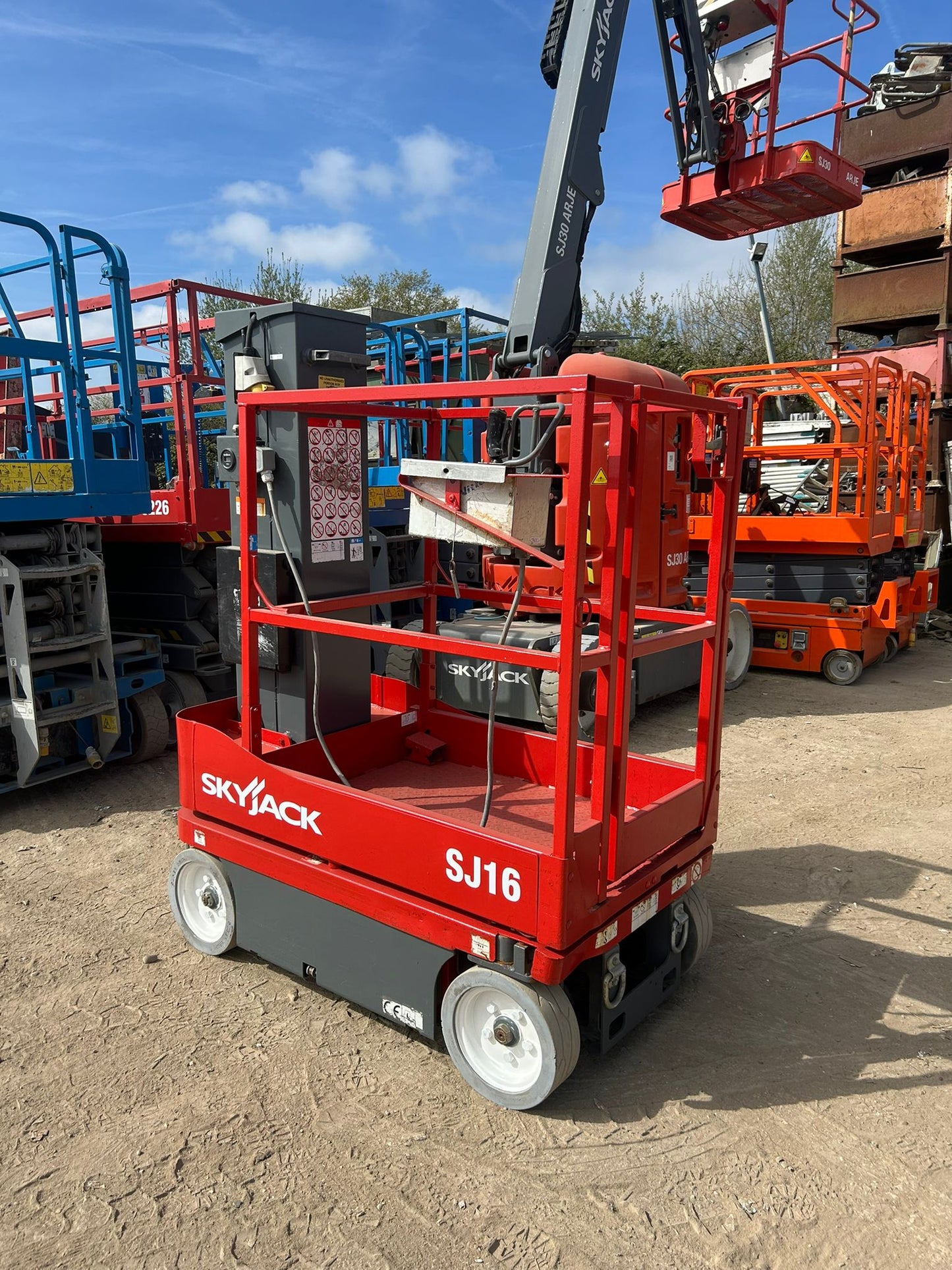 2014 SKYJACK SJ16 Runabout Personnel Lift Scissor Lift Access Platform Genie