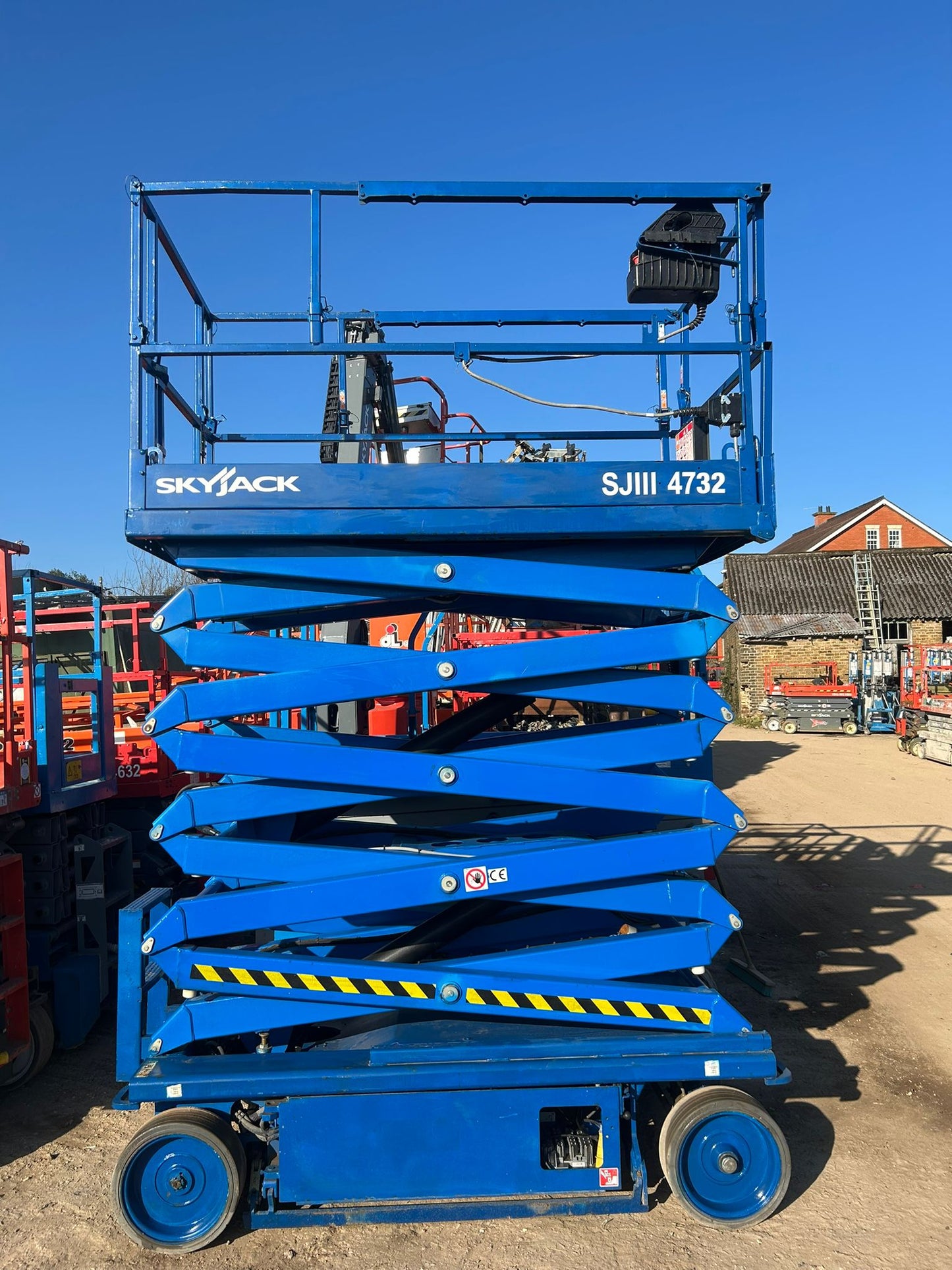 2020 Skyjack SJ4732 Electric Scissor Lift Access Platform Boom Lift (Genie,JLG)