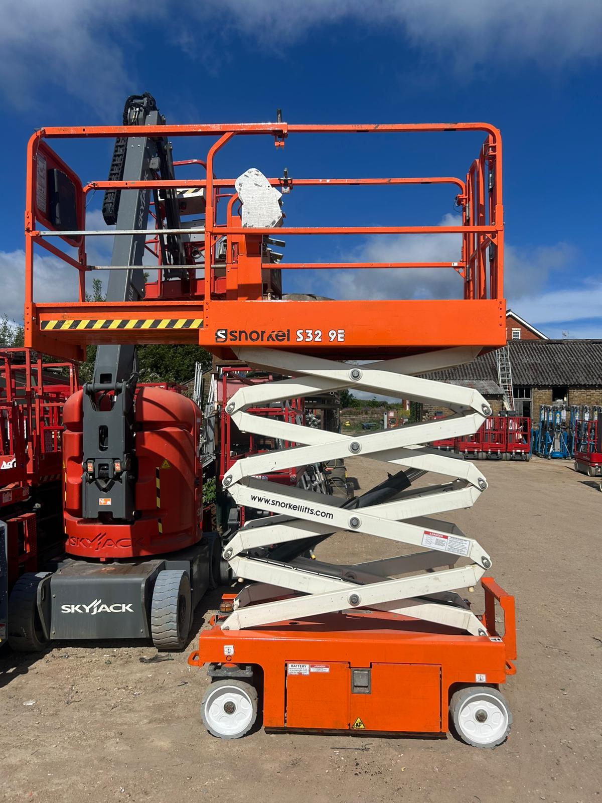 2019 Snorkel Scissor Lift S3219E Scissor Lift (Skyjack, Genie, JLG, MEWP)