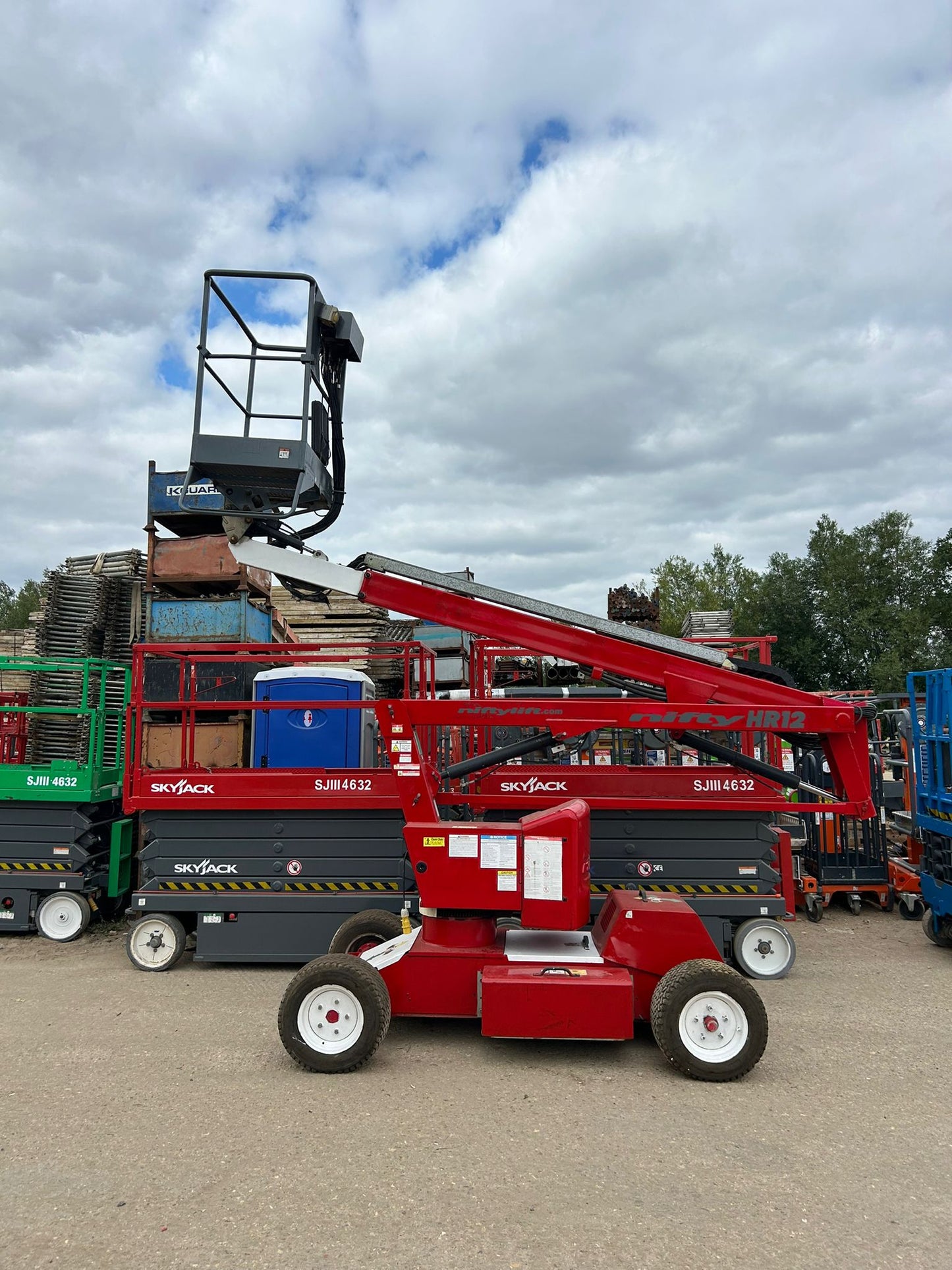 2012 Nifty HR12 Boom lift, Cherry picker, Scissor lift, Skyjack, Genie, JLG