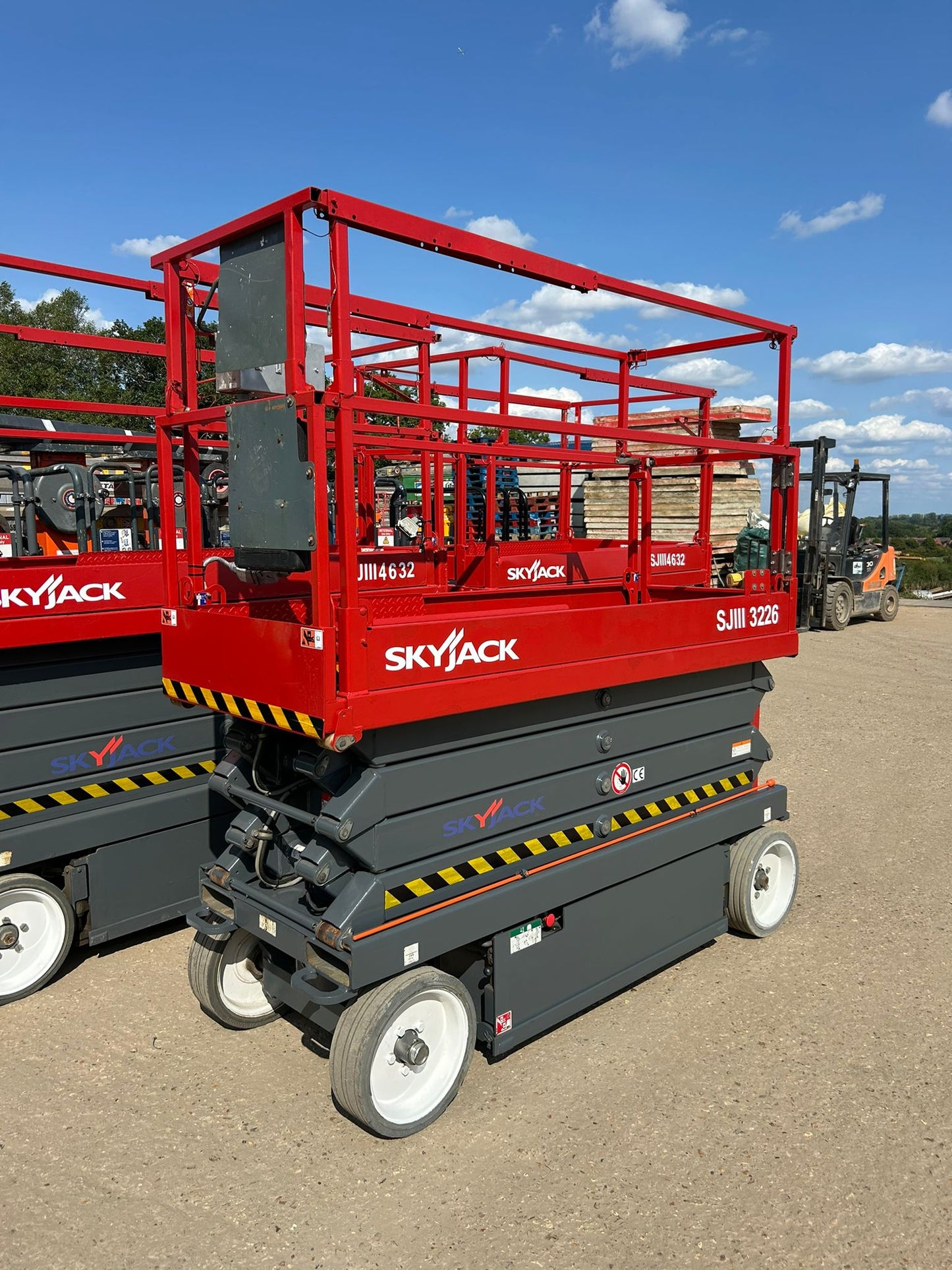 2014 Skyjack SJ3226 Scissor Lift Access Platform (Genie, JLG, MEWP)