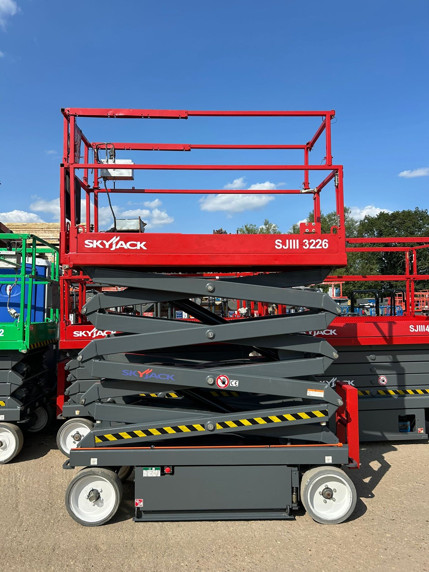 2014 Skyjack SJ3226 Scissor Lift Access Platform (Genie, JLG, MEWP)