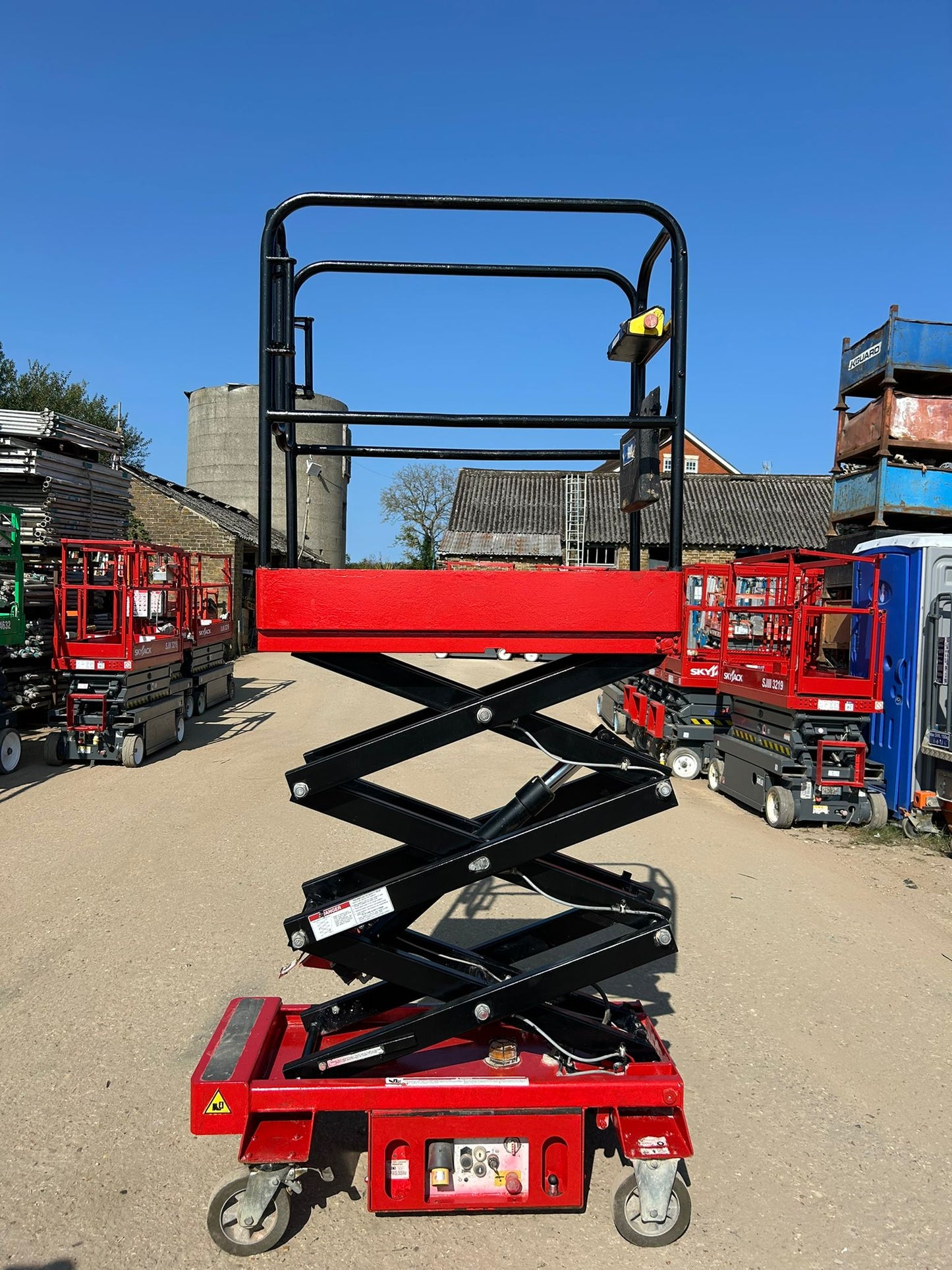 Pop-Up PRO 10 Scissor lift 5.0m WH (Genie,Skyjack , JLG)