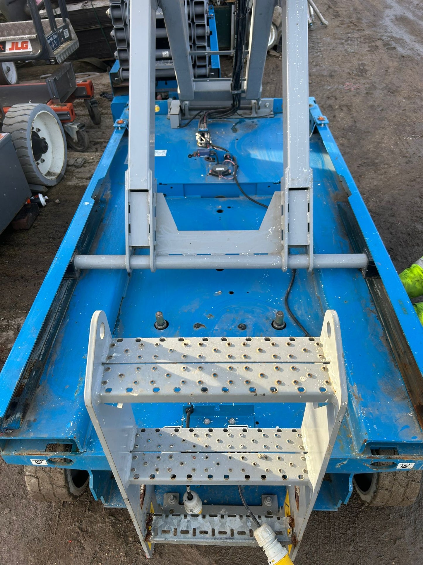 11.78 m 2019 Genie GS-3246 E-DRIVE Electric Scissor Lift,Access Platform