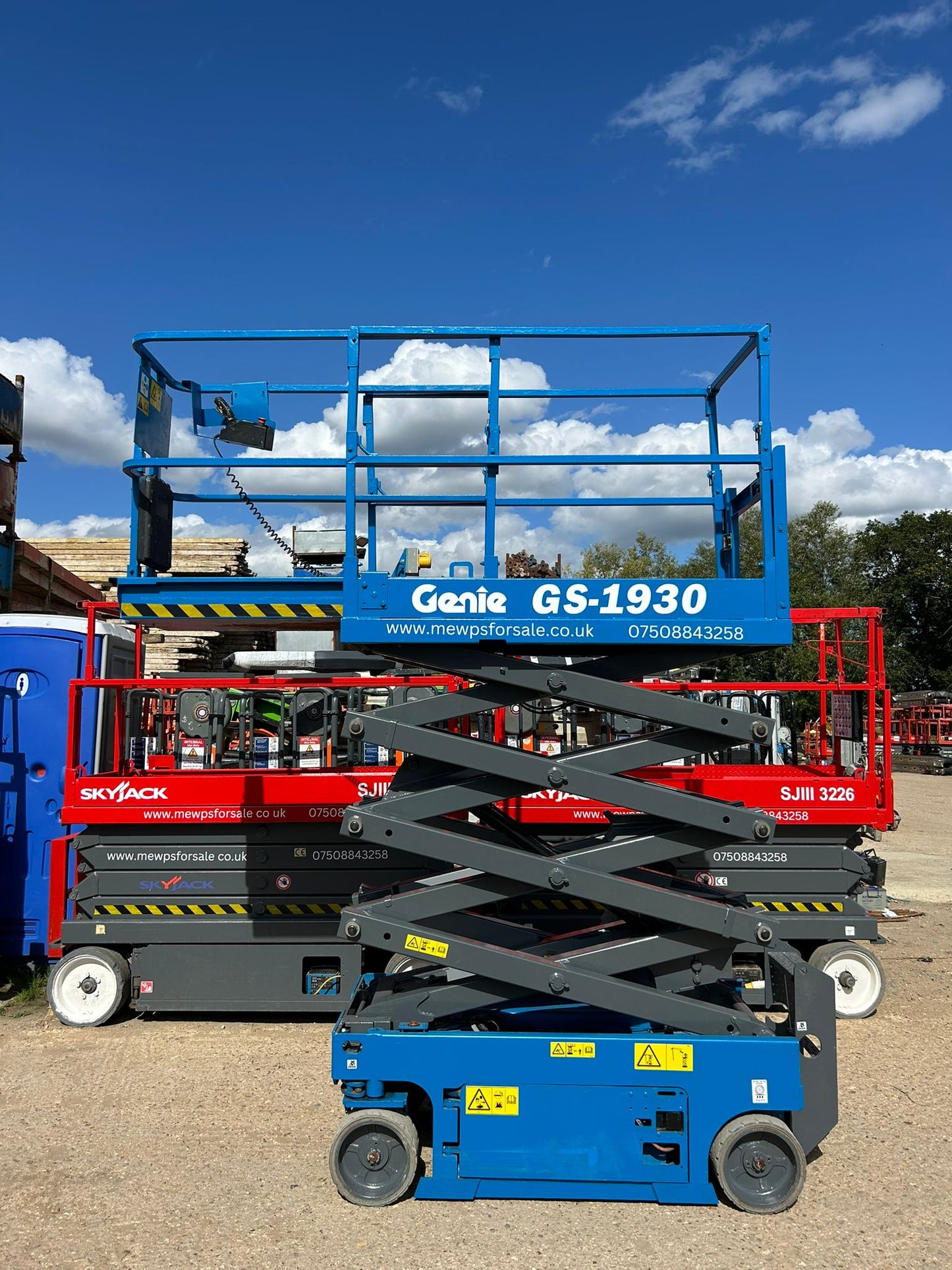 2015 Genie 1930 Scissor Lift Access Platform Skyjack 3219 (Skyjack,JCB)