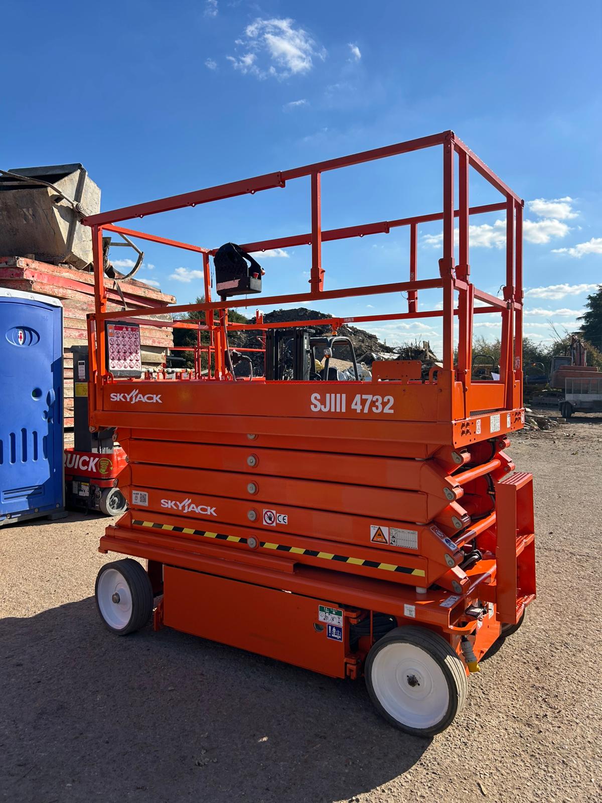 2020 Skyjack SJ4732 Electric Scissor Lift Access Platform Boom Lift (Genie,JLG)