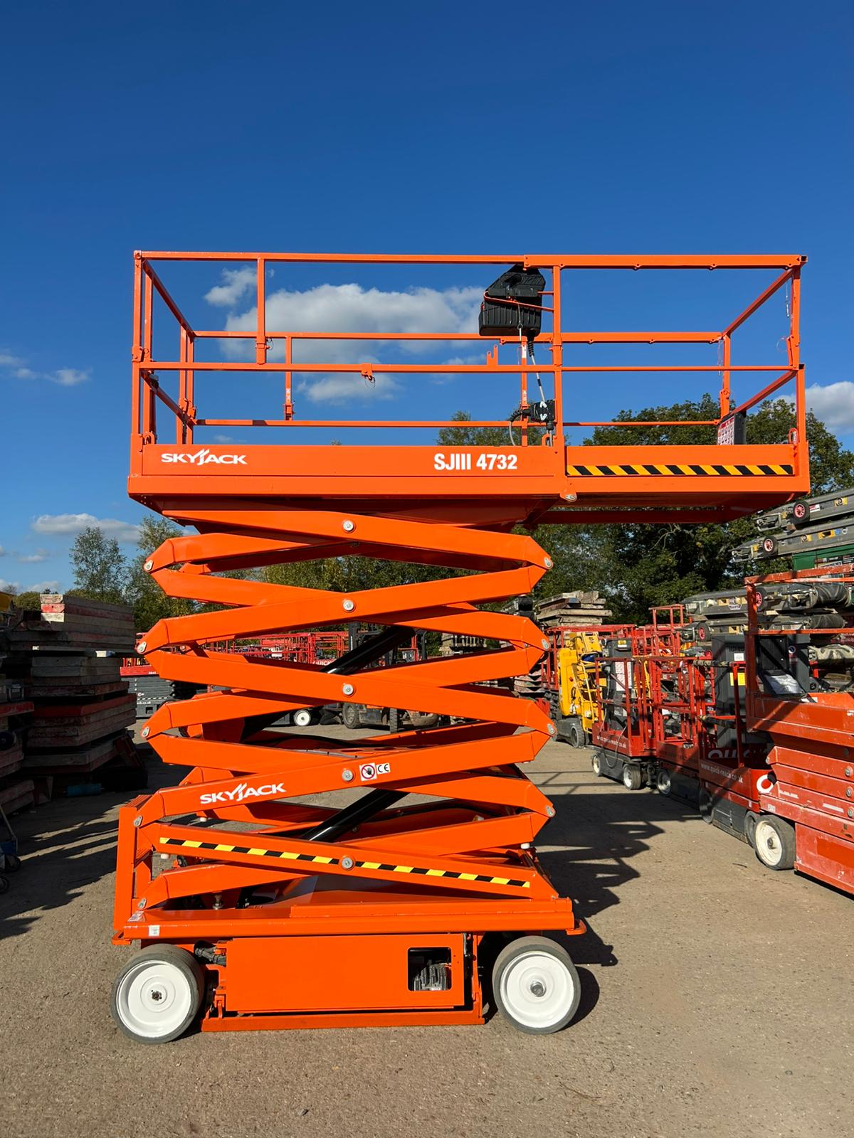 2020 Skyjack SJ4732 Electric Scissor Lift Access Platform Boom Lift (Genie,JLG)