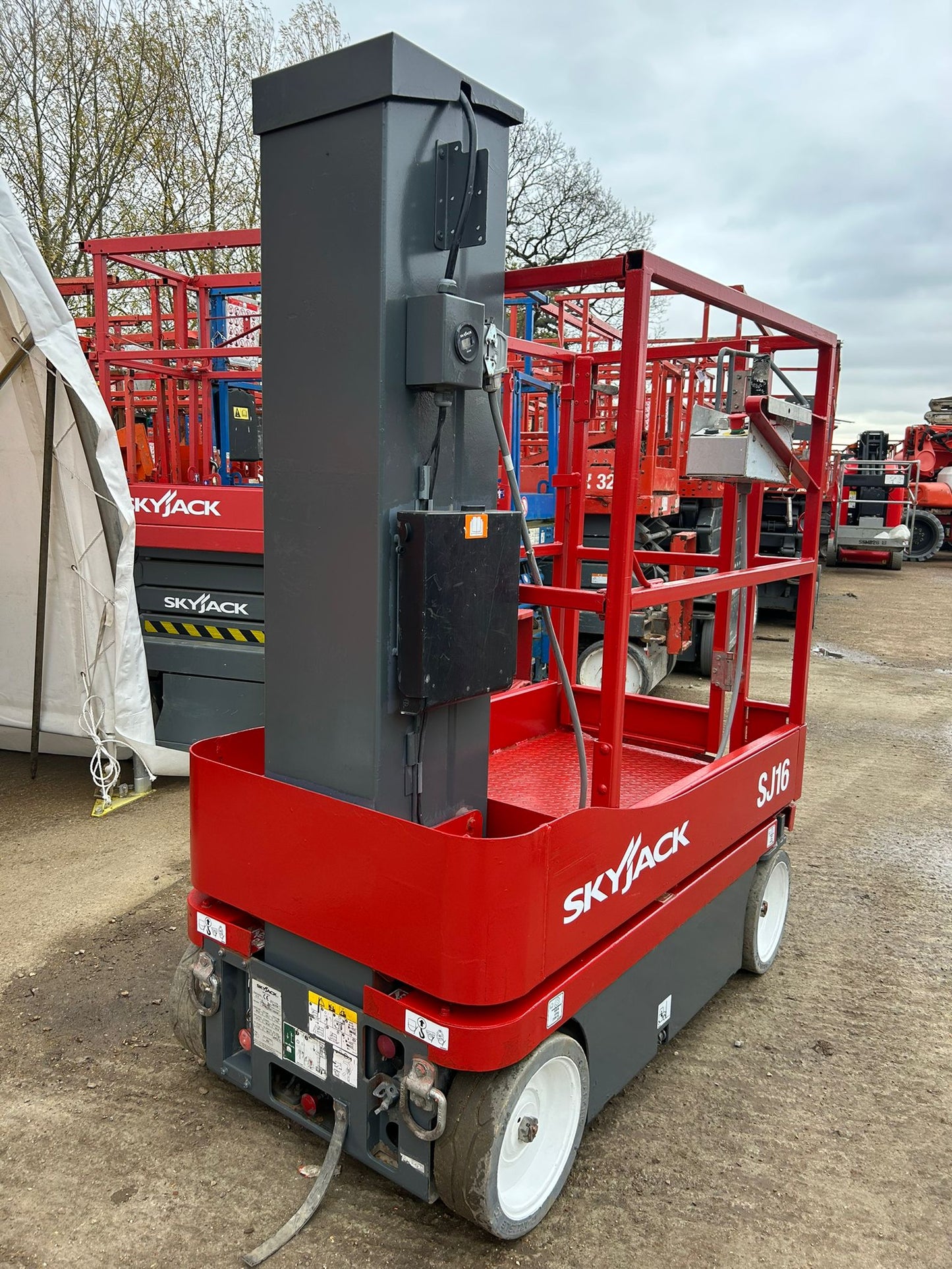 2019 SKYJACK SJ16 Runabout Personel Scissor Lift Access Platform Genie, Skyjack