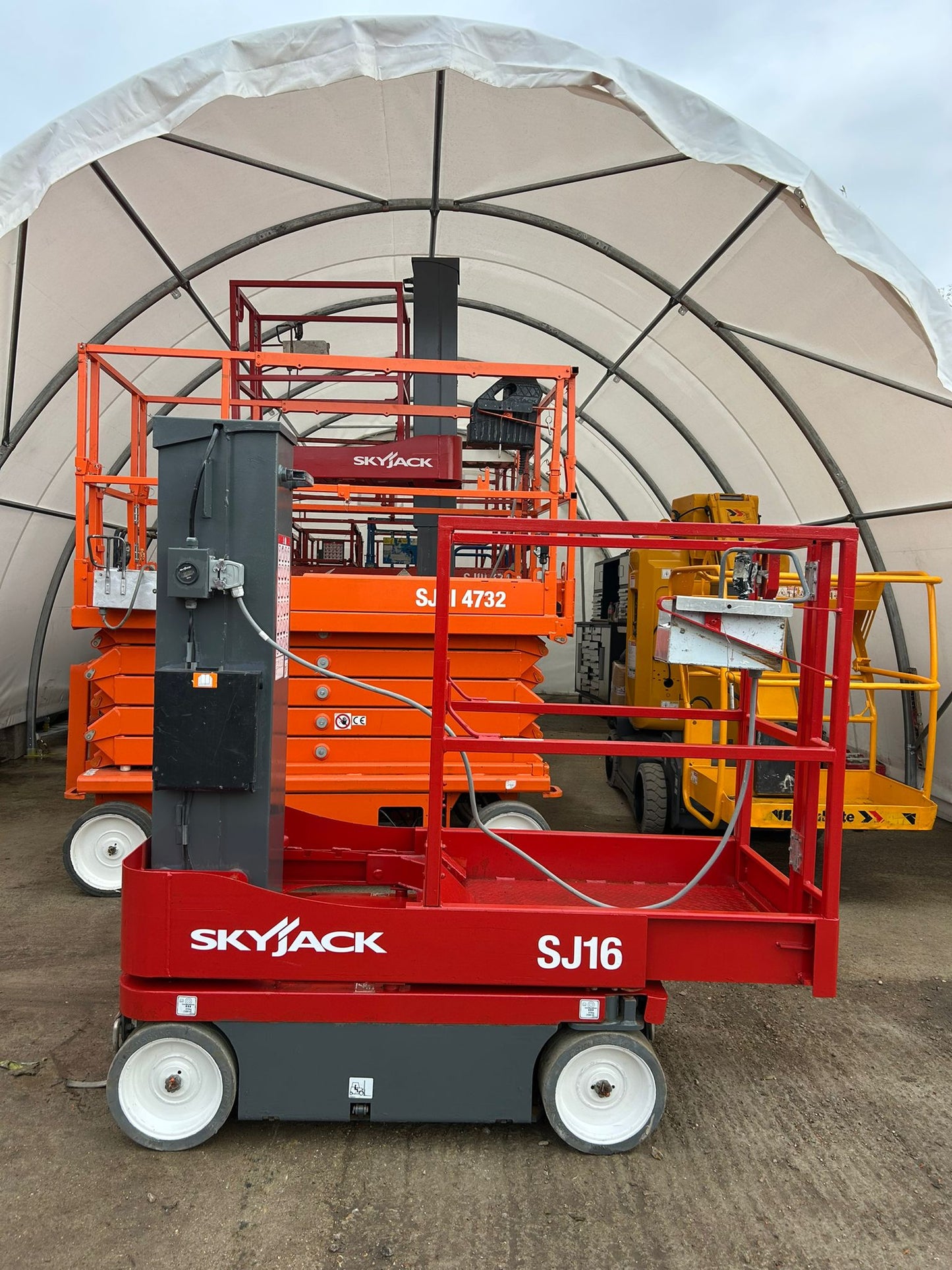2019 SKYJACK SJ16 Runabout Personel Scissor Lift Access Platform Genie, Skyjack