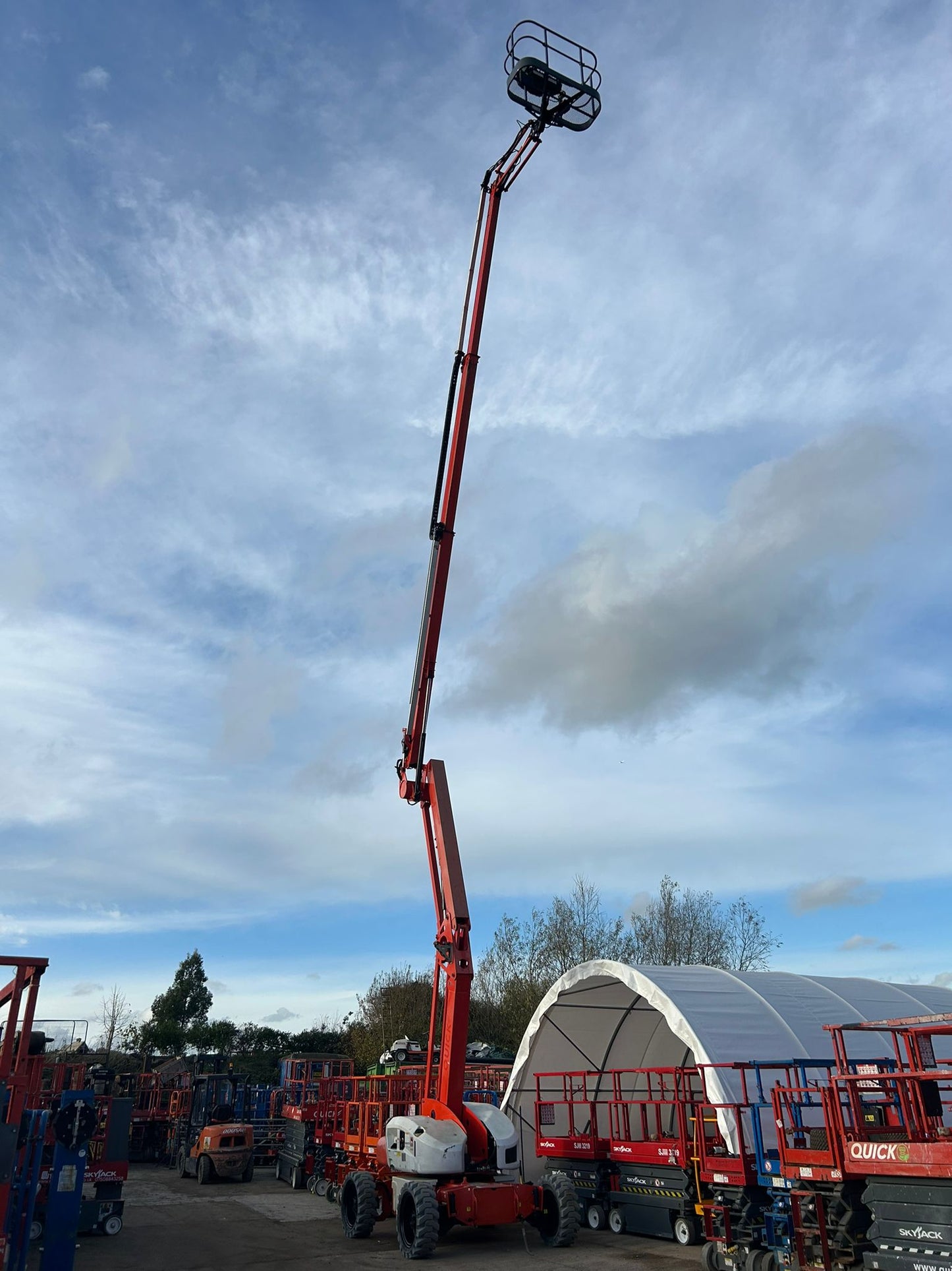 Nifty HR21 Hybrid Boom lift, Cherry picker, Scissor lift, Skyjack, Genie, JLG