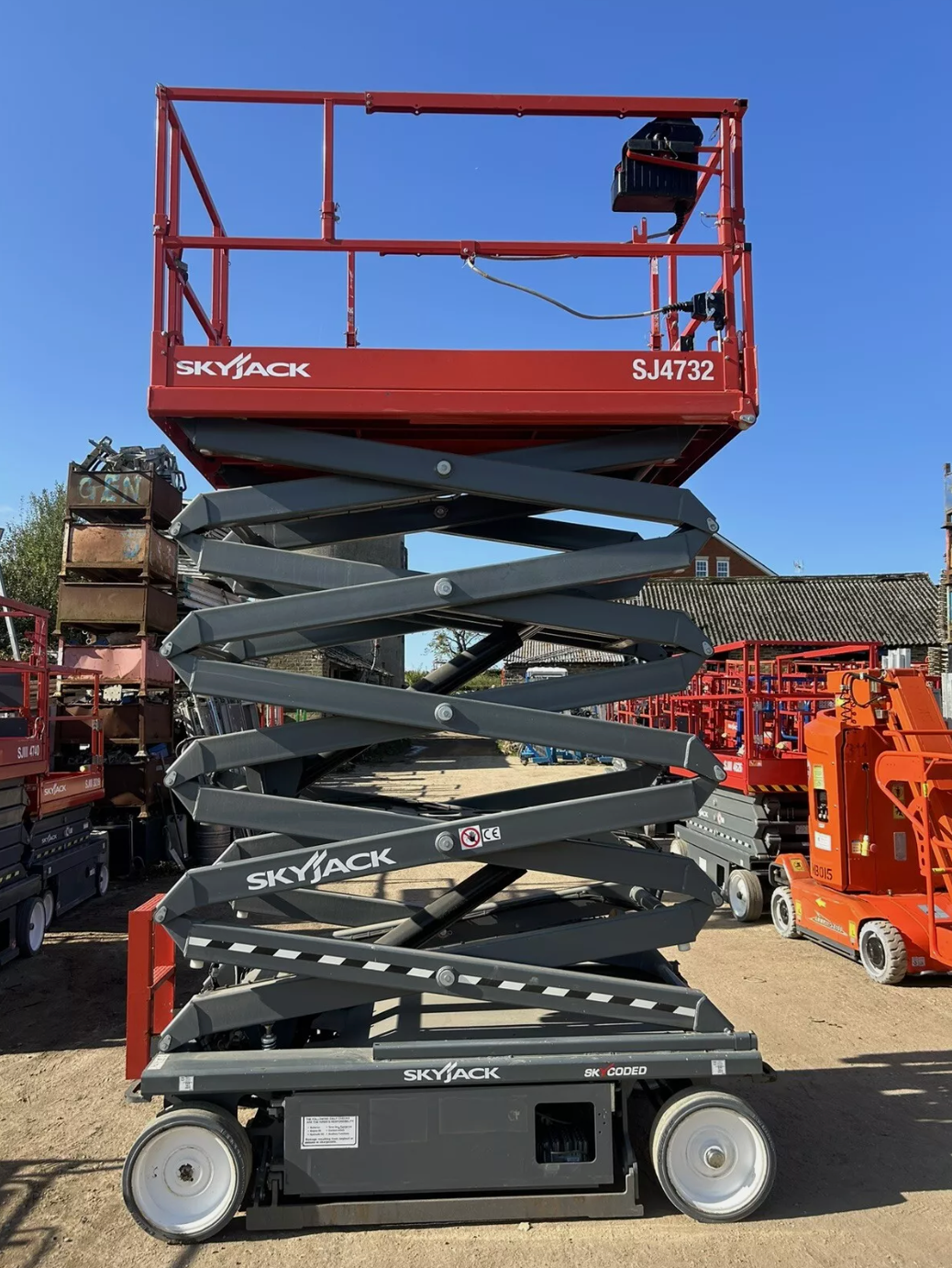 Skyjack SJ4732 Electric Scissor Lift Access Platform Boom Lift (Genie,JLG, JCB)
