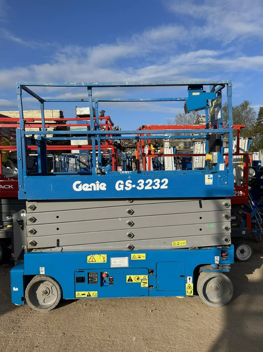Genie GS 3232 E-DRIVE Electric Scissor Lift,Access Platform (Skyjack, JCB,JLG)