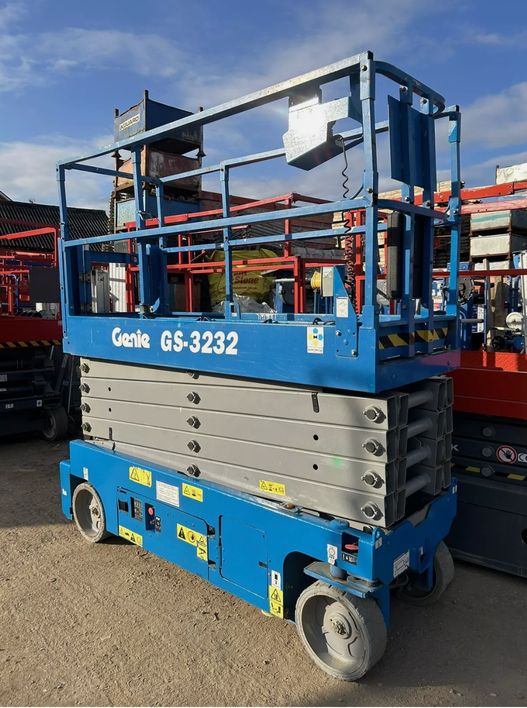Genie GS 3232 E-DRIVE Electric Scissor Lift,Access Platform (Skyjack, JCB,JLG)