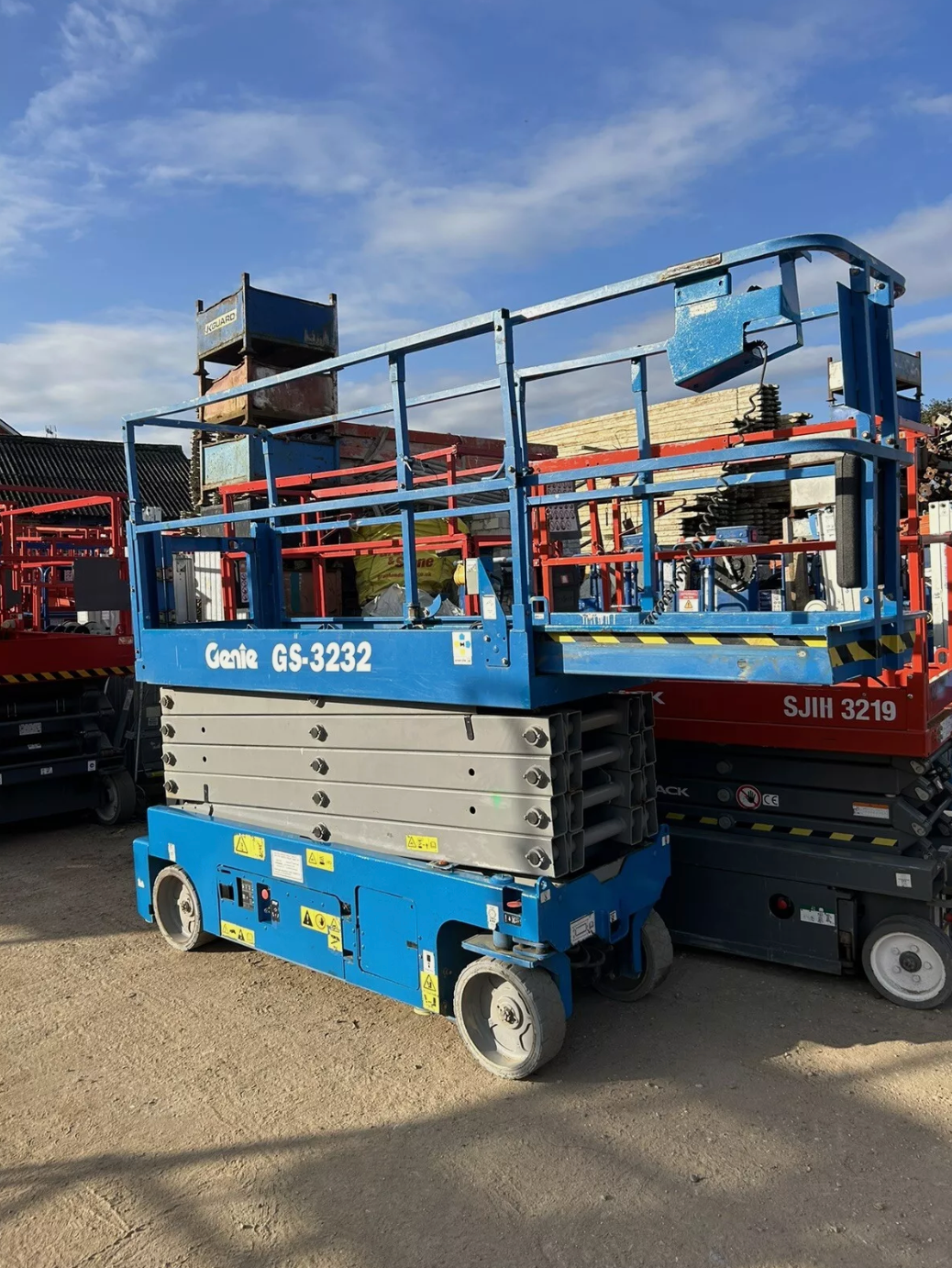 Genie GS 3232 E-DRIVE Electric Scissor Lift,Access Platform (Skyjack, JCB,JLG)