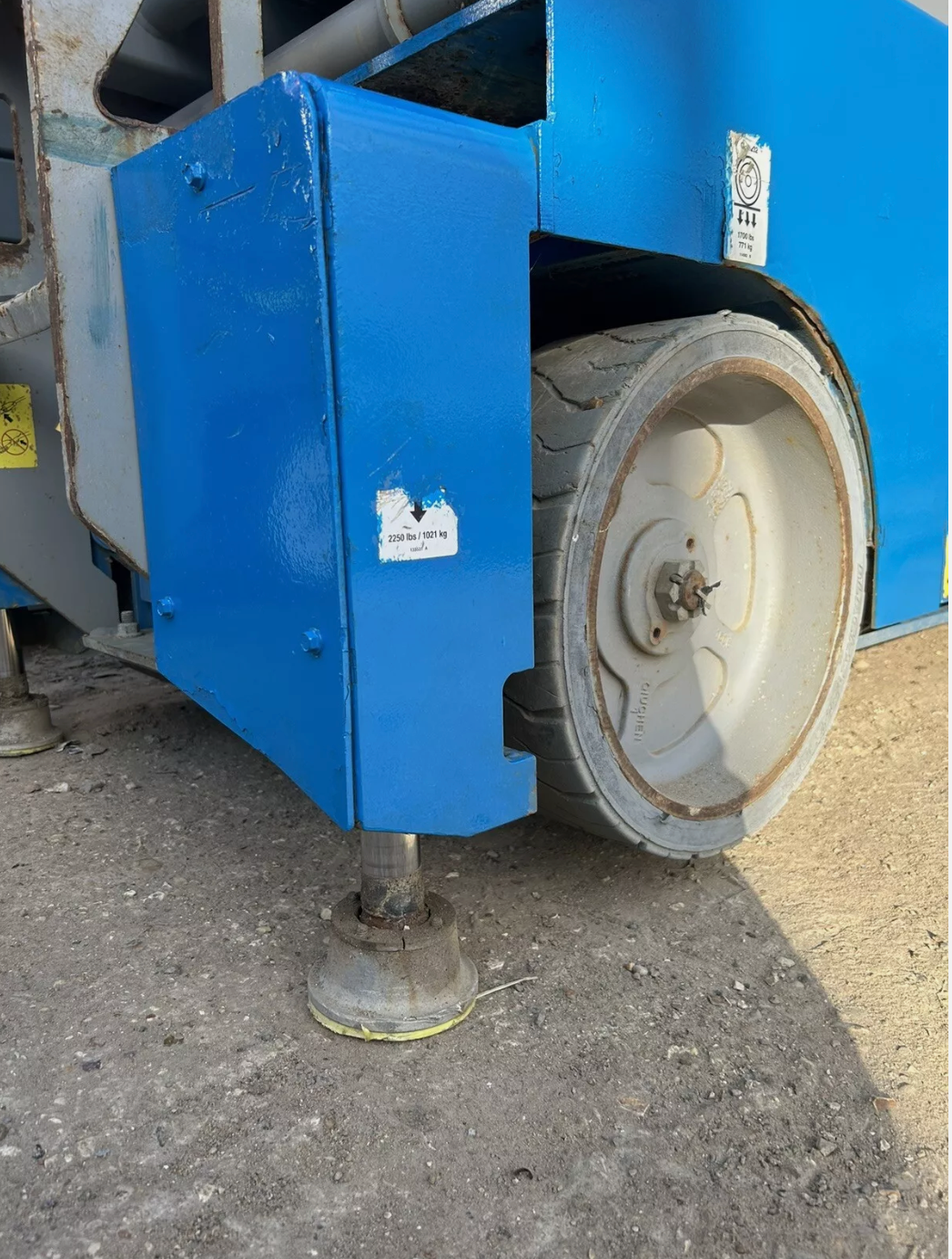 Genie GS 3232 E-DRIVE Electric Scissor Lift,Access Platform (Skyjack, JCB,JLG)