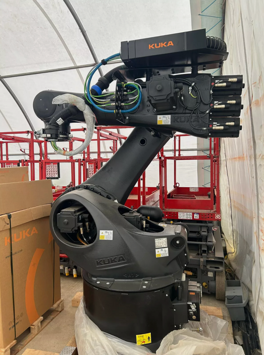 BRAND NEW Kuka KR360 R2830/FLR six axis robot with RC4 controller