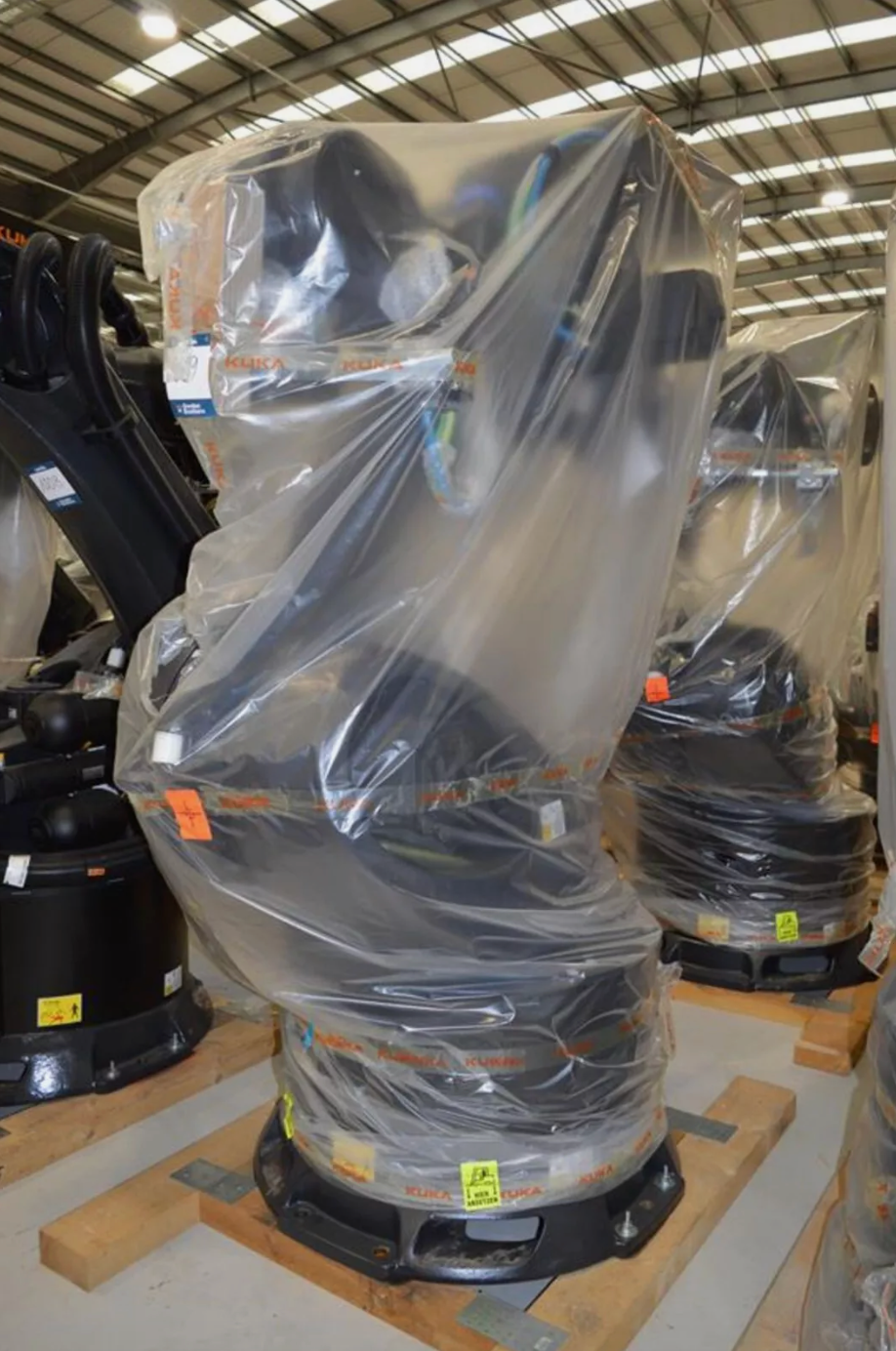 BRAND NEW Kuka KR360 R2830/FLR six axis robot with RC4 controller