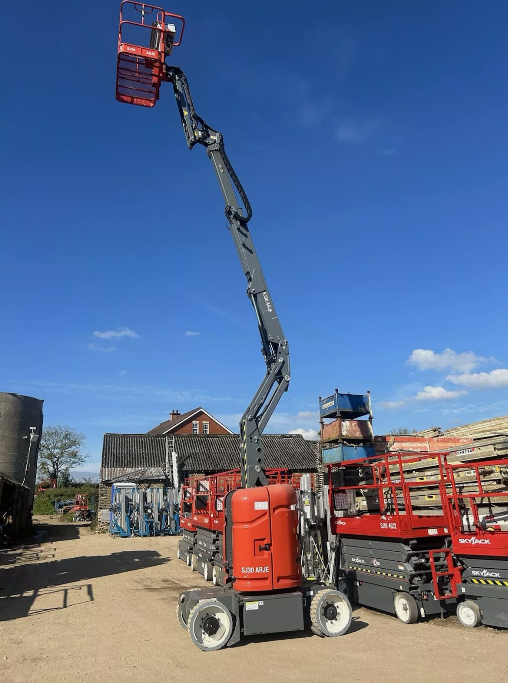 Skyjack SJ30 ARJE Electric Articulating Boom Lift Scissor Lift Access Platform