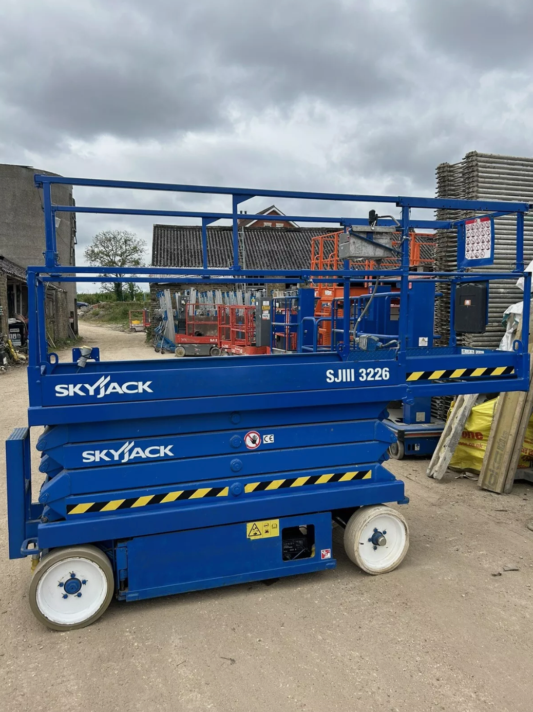 Skyjack SJ3226 BRAND NEW BATTERIES Scissor Lift Access Platform MEWP (Genie,JLG)