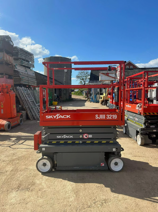 2015 Skyjack SJ3219 7.8m Scissor Lift Access Platform ( Genie, JLG) MEWP