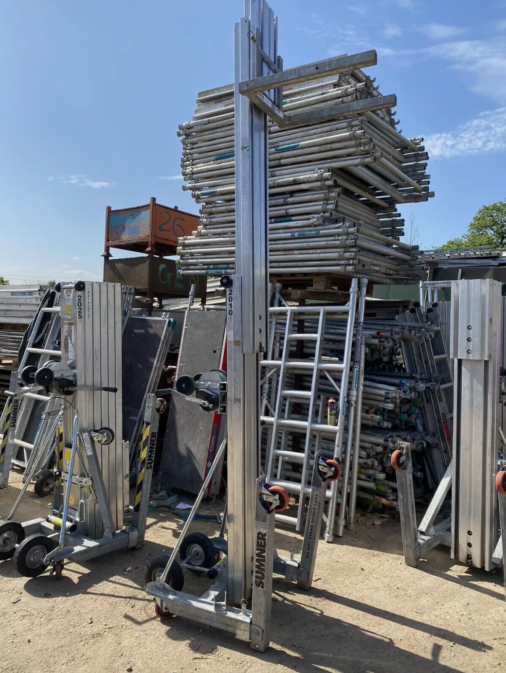 455kg Sumner SL10 Material Lift (Genie Lift) supplied with LOLER.