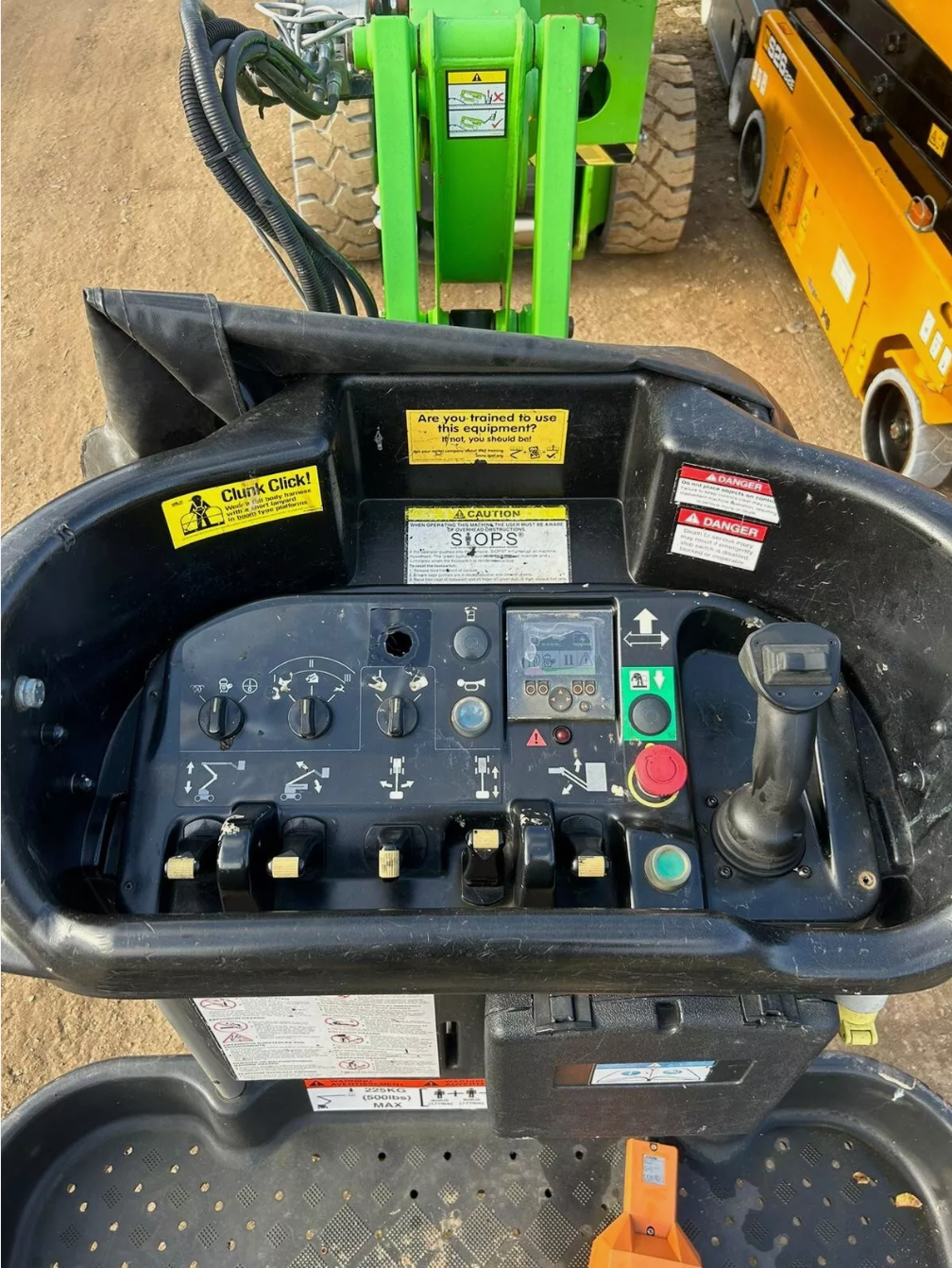 2016 17.2m NIFTY HR17 N Battery Articulated Cherry Picker