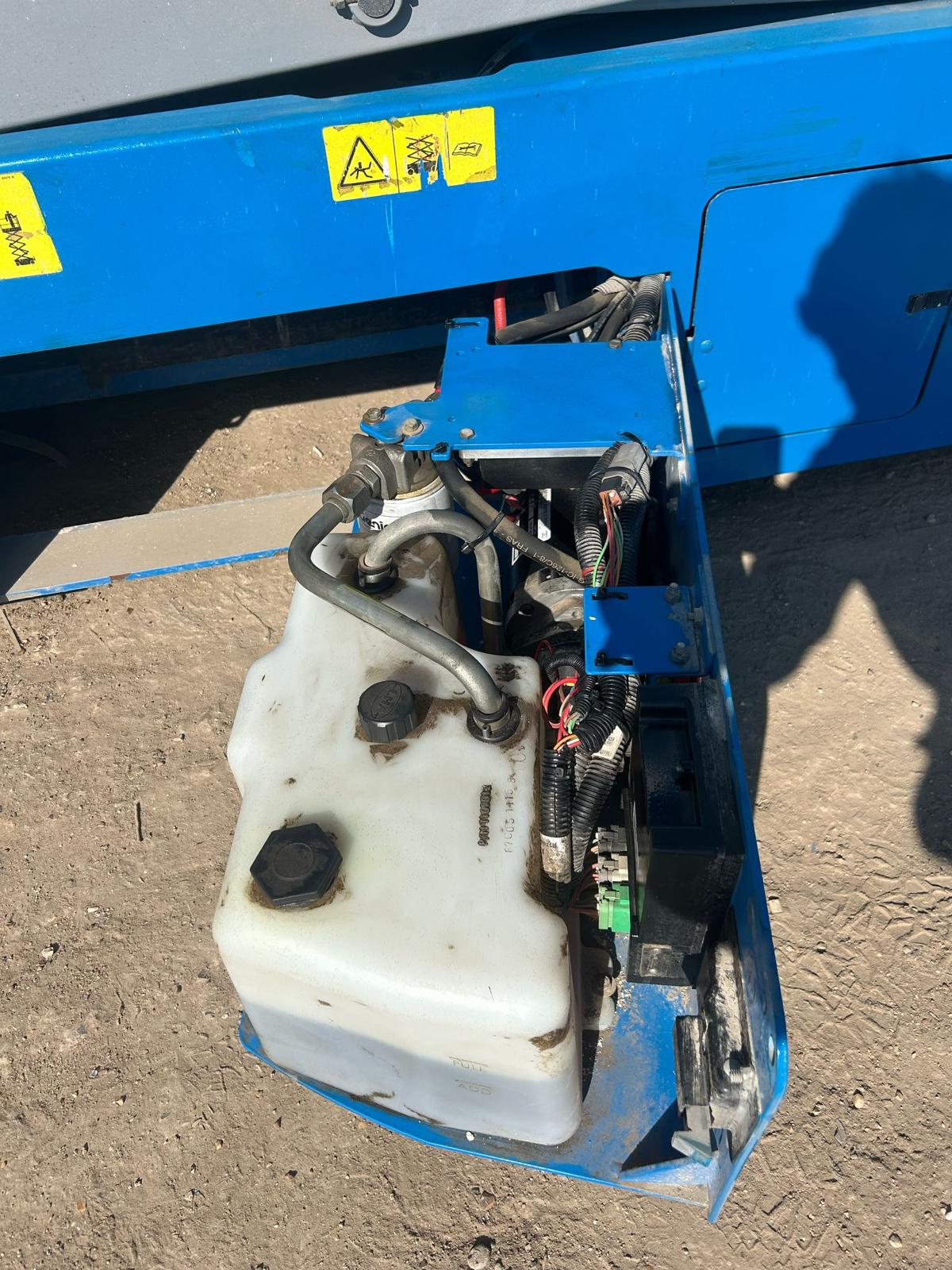 11.78m 2016 Genie GS-3246 E-DRIVE Electric Scissor Lift,Access Platform (Skyjack, JCB)