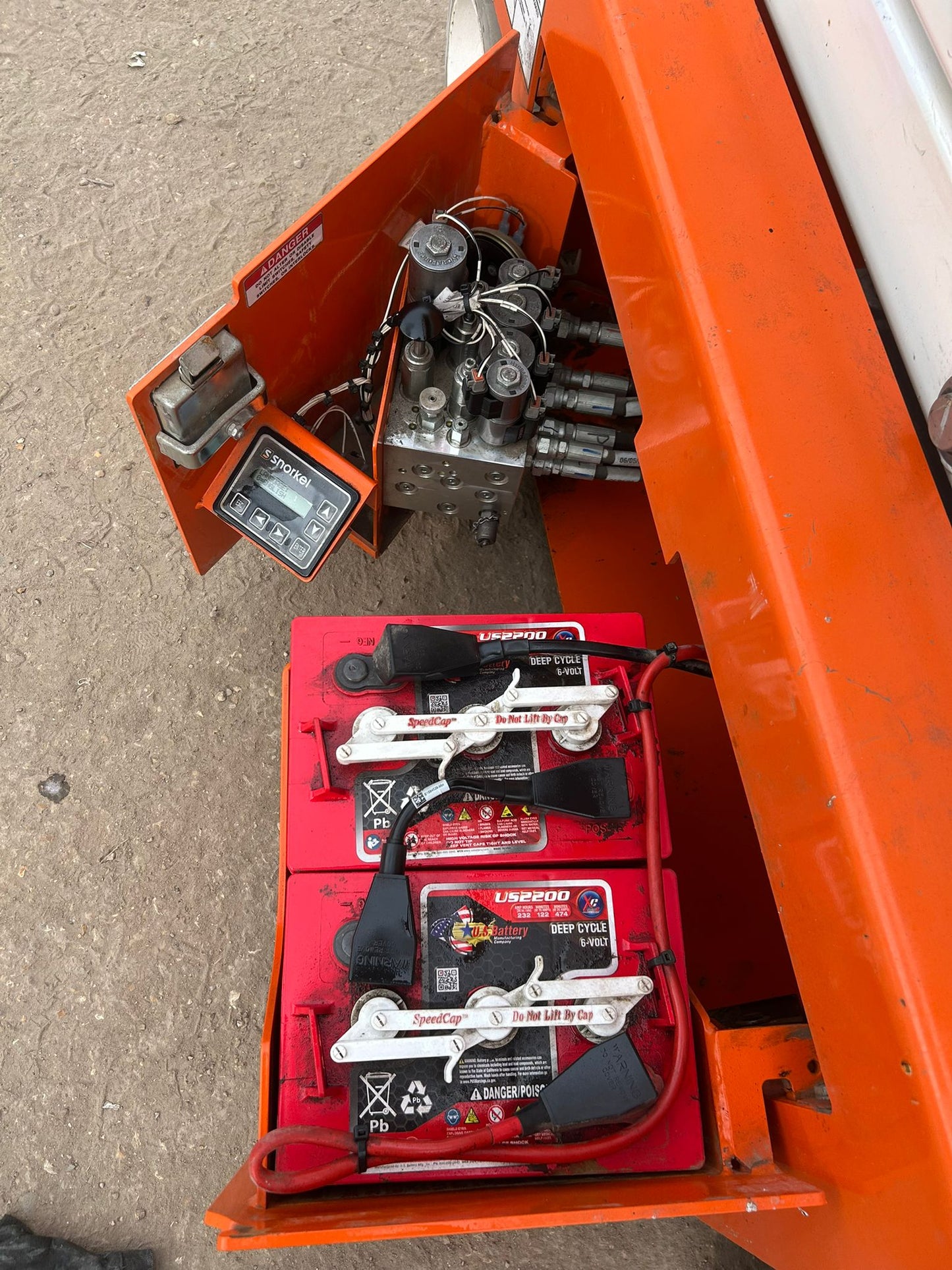 Snorkel Scissor Lift S3219E