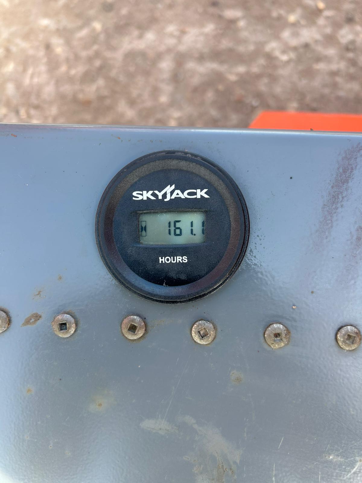 2018 Skyjack SJ3219 7.8m Scissor Lift Access Platform ( Genie, JLG) MEWP