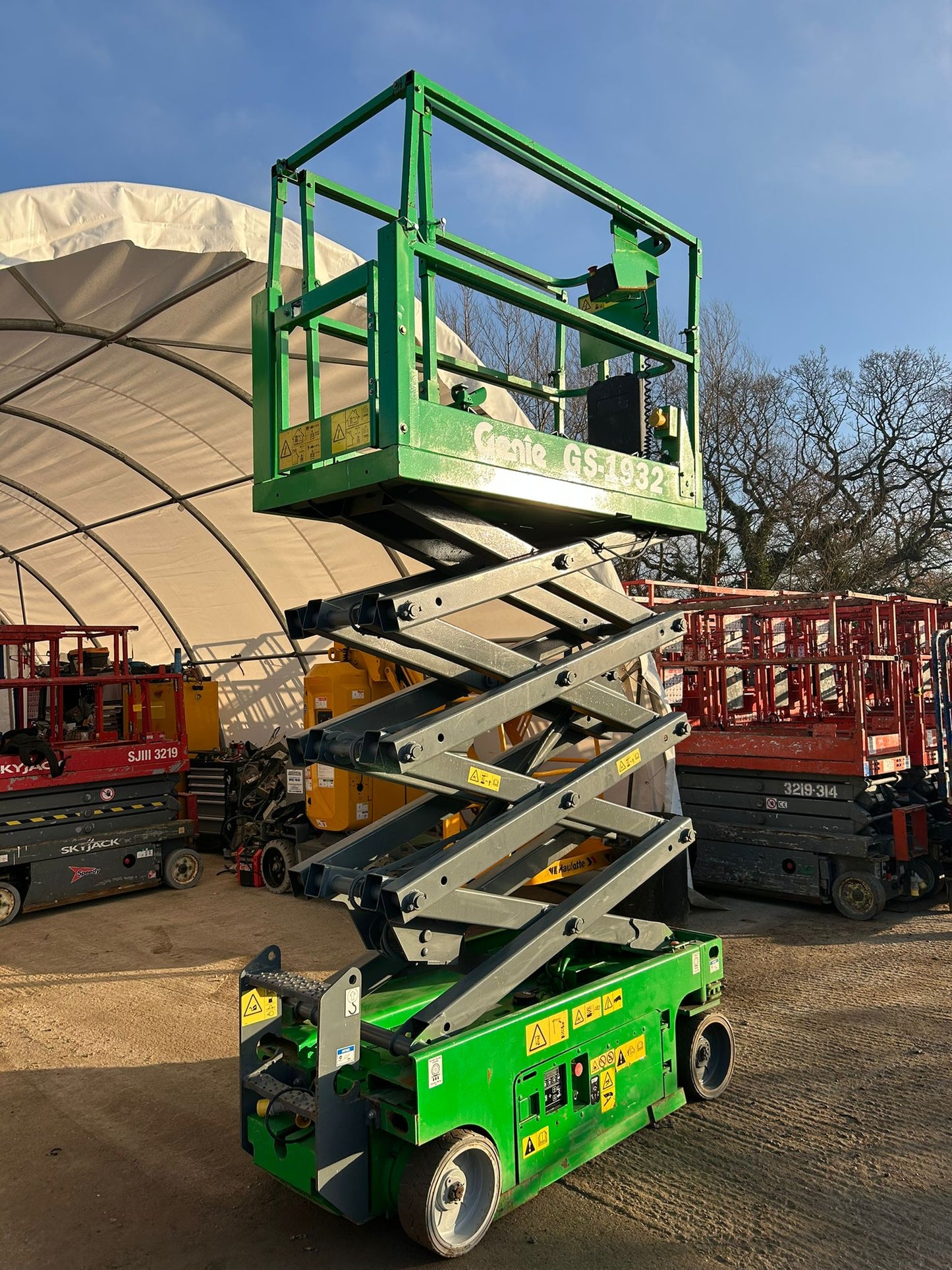 2016 Genie 1932 Scissor Lift