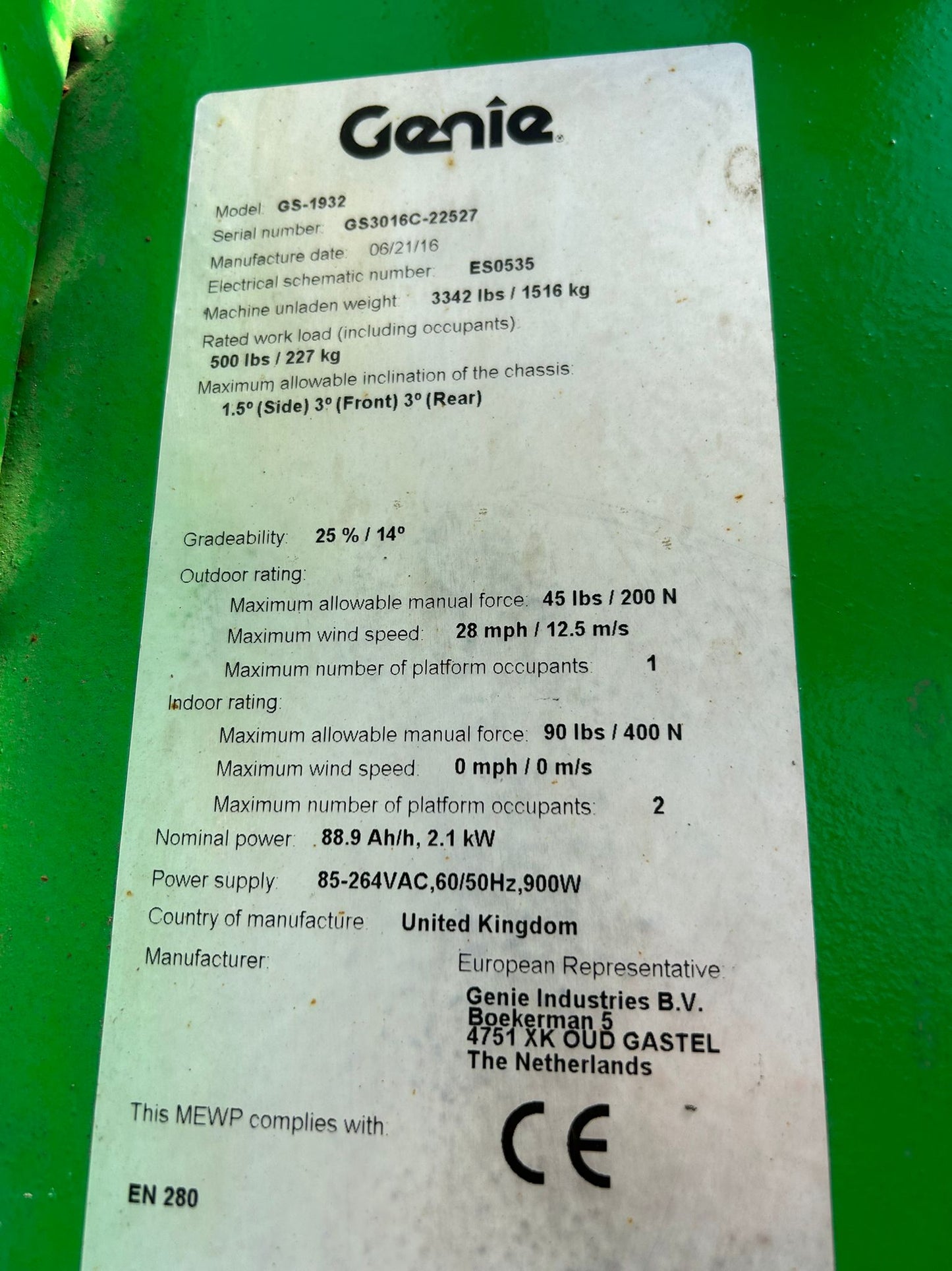 2016 Genie 1932 Scissor Lift