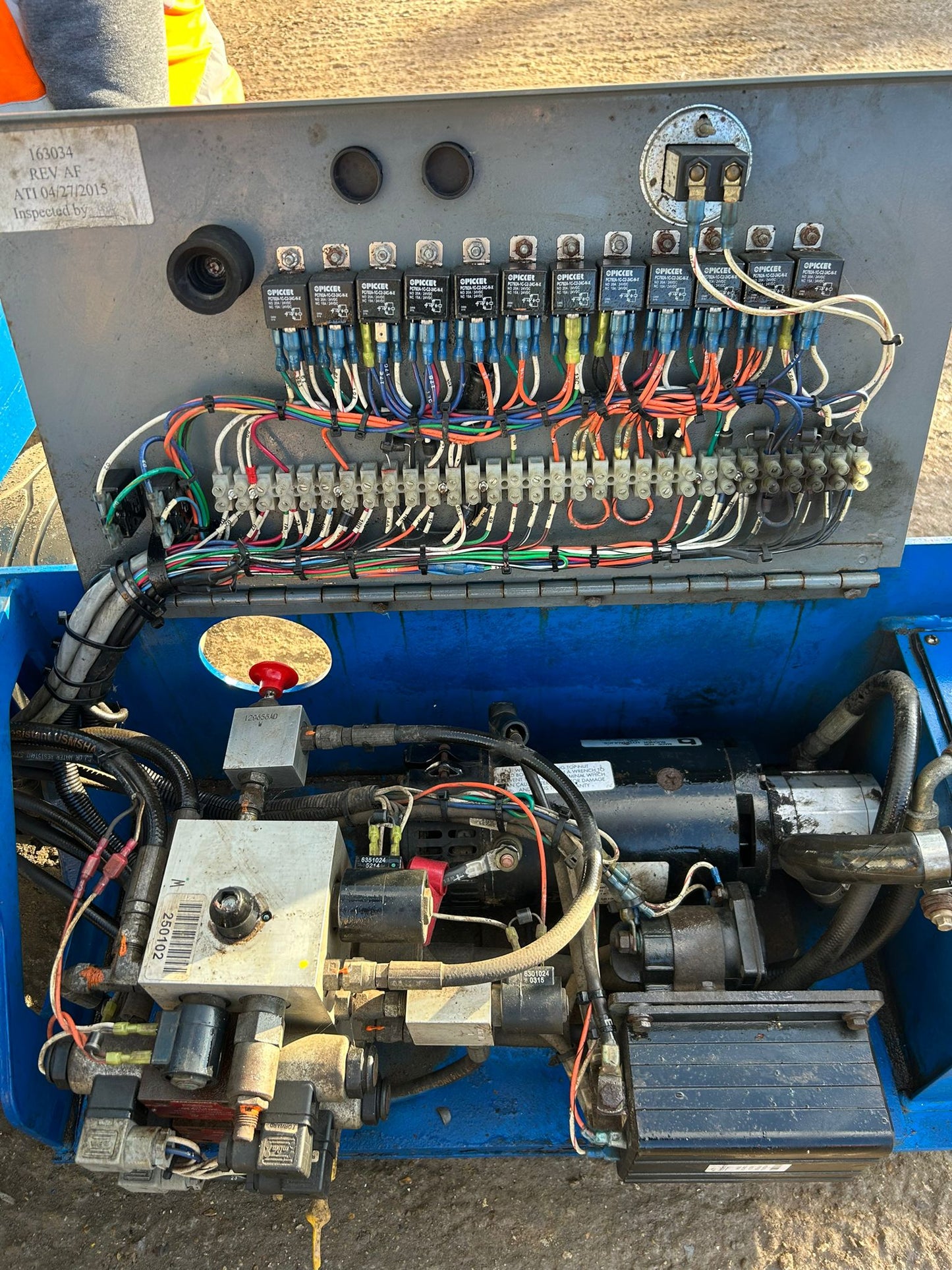 2015 Skyjack SJ3219 Scissor Lift Access Platform MEWP