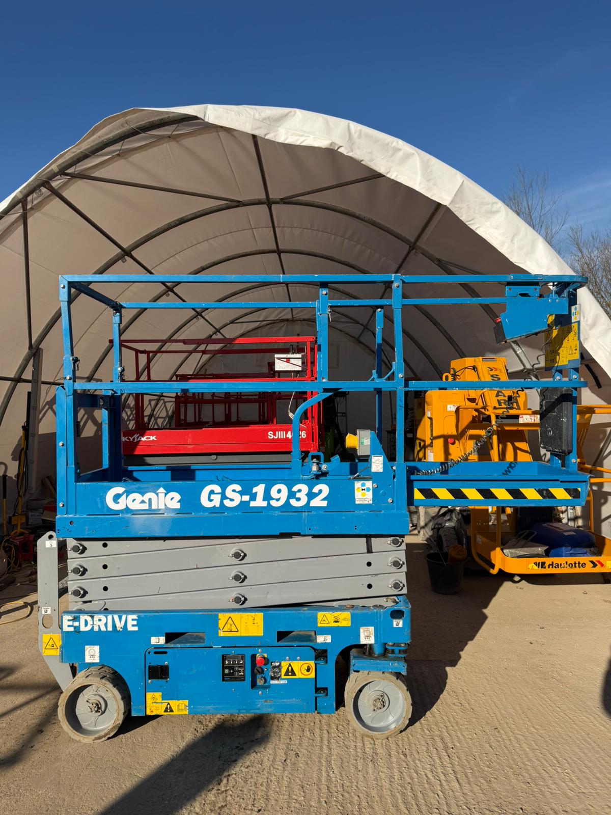 2021 Genie 1932 E-DRIVE Scissor Lift Access Platform (Skyjack SJ3219)