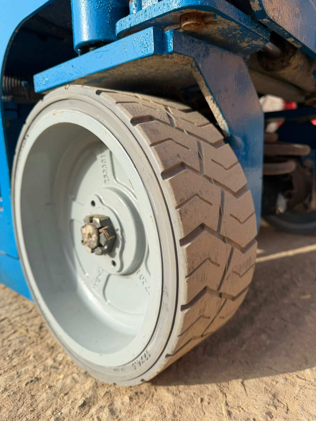 2019 Genie 1932 Scissor Lift Access Platform (Skyjack SJ3219)