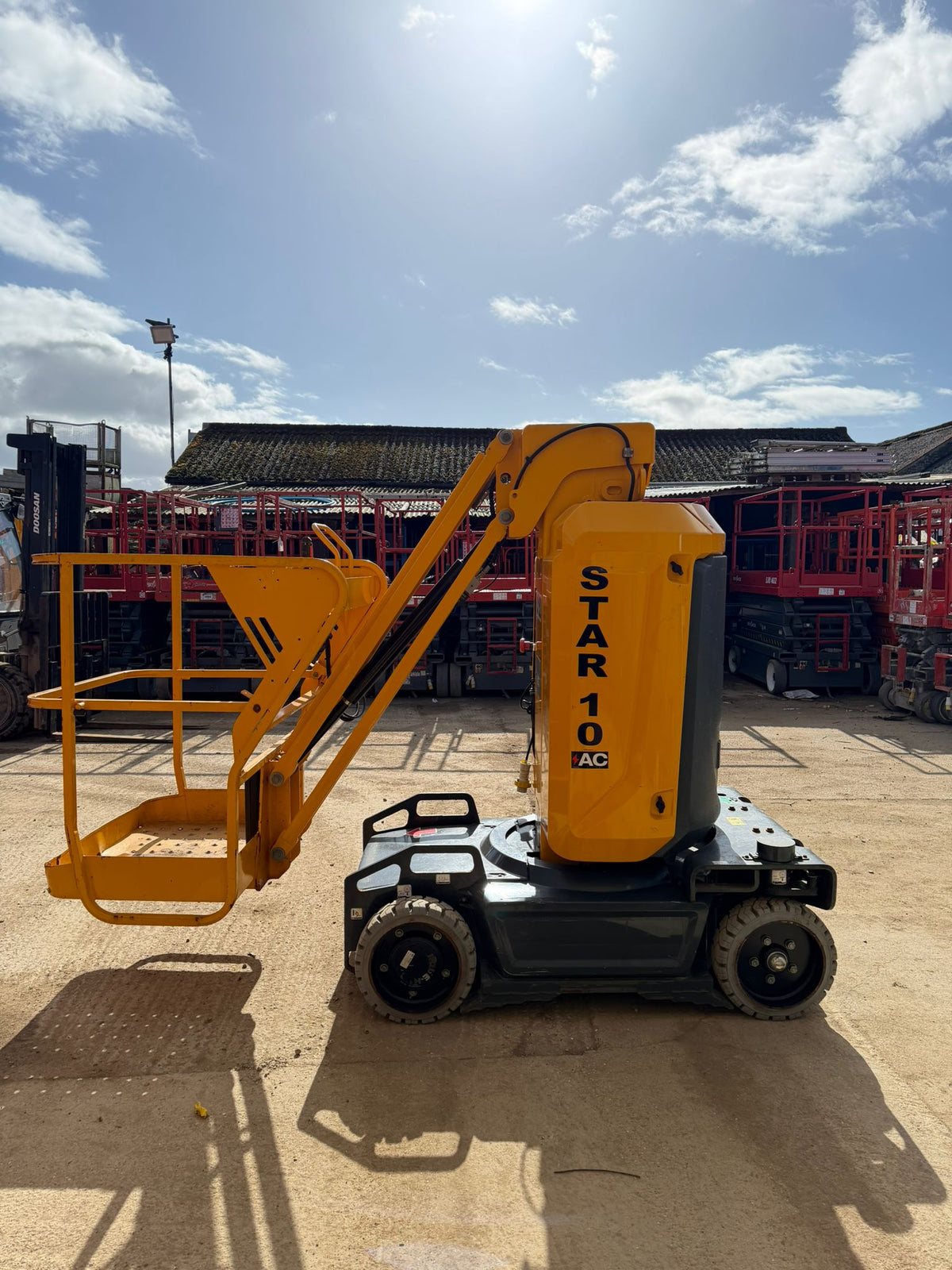 2021 Haulotte STAR 10 Scissor lift access platform boom lift
