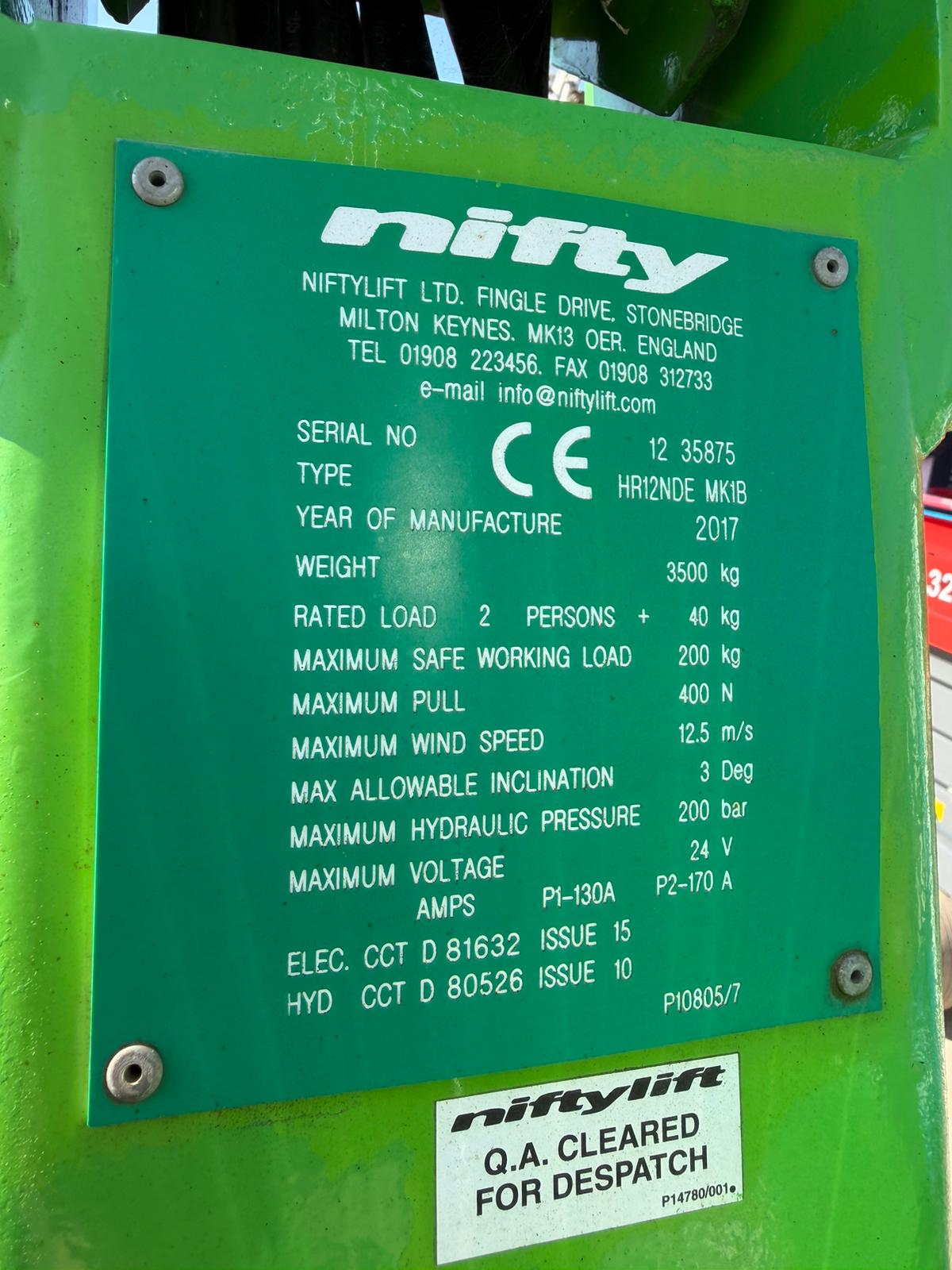 2017 Nifty HR12 Hybrid Boom lift, Cherry picker, Scissor lift