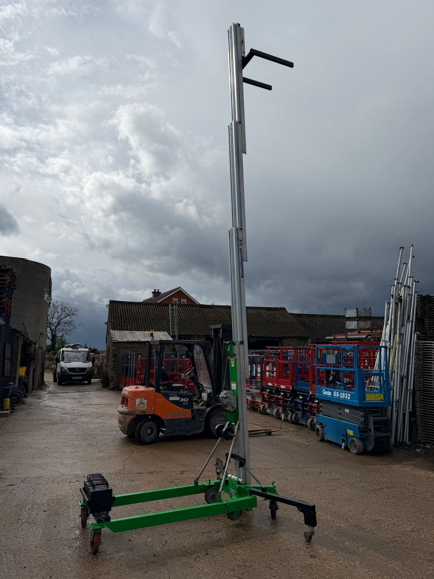 2016 Genie SLK20 Counter Balance Superlift Material Lift