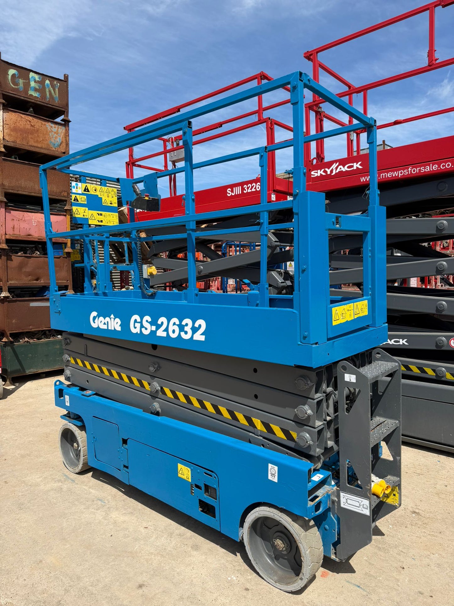 2015 Genie 2632 Scissor Lift Access Platform MEWP (Genie,JLG)