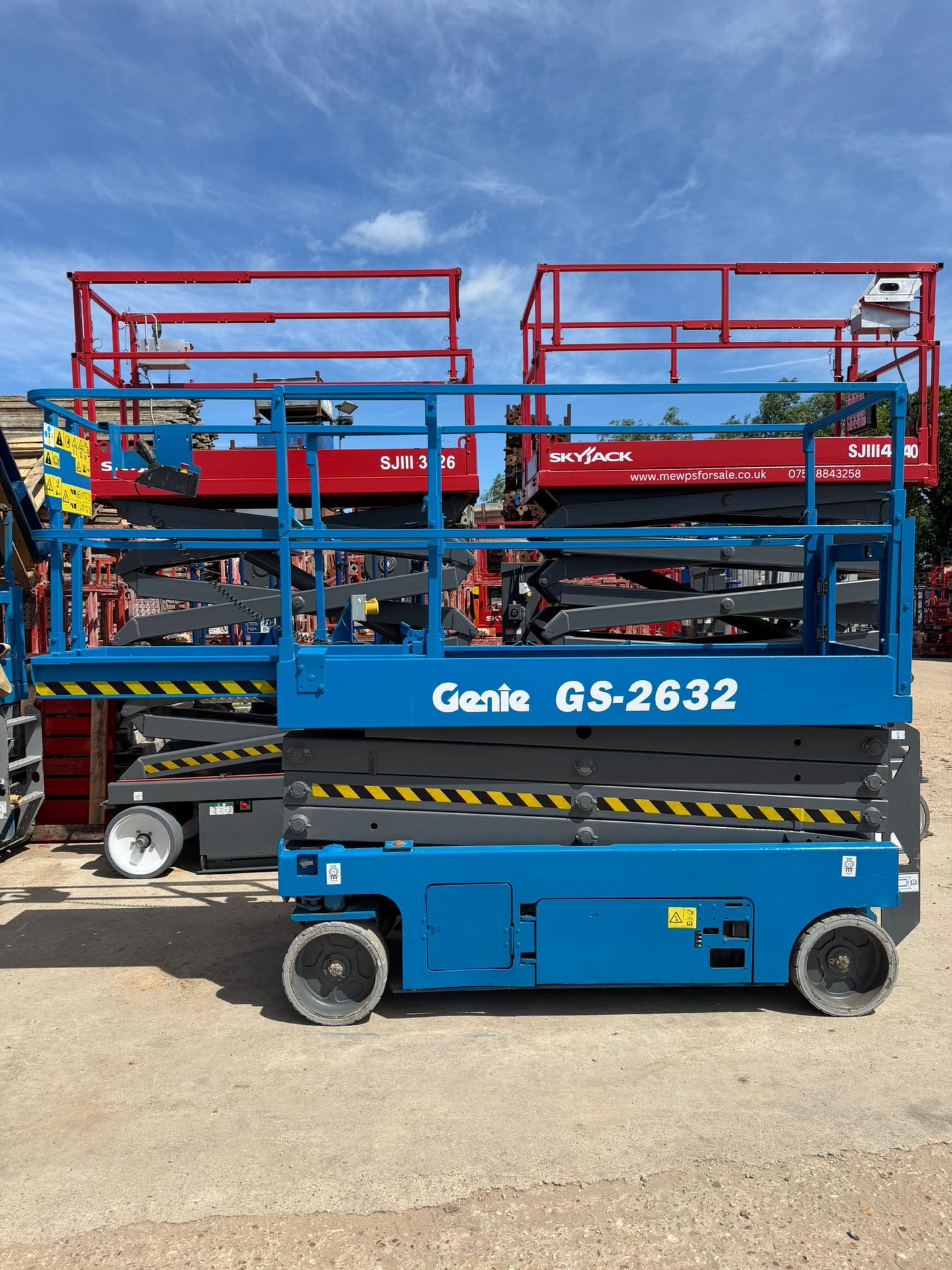2015 Genie 2632 Scissor Lift Access Platform MEWP (Genie,JLG)