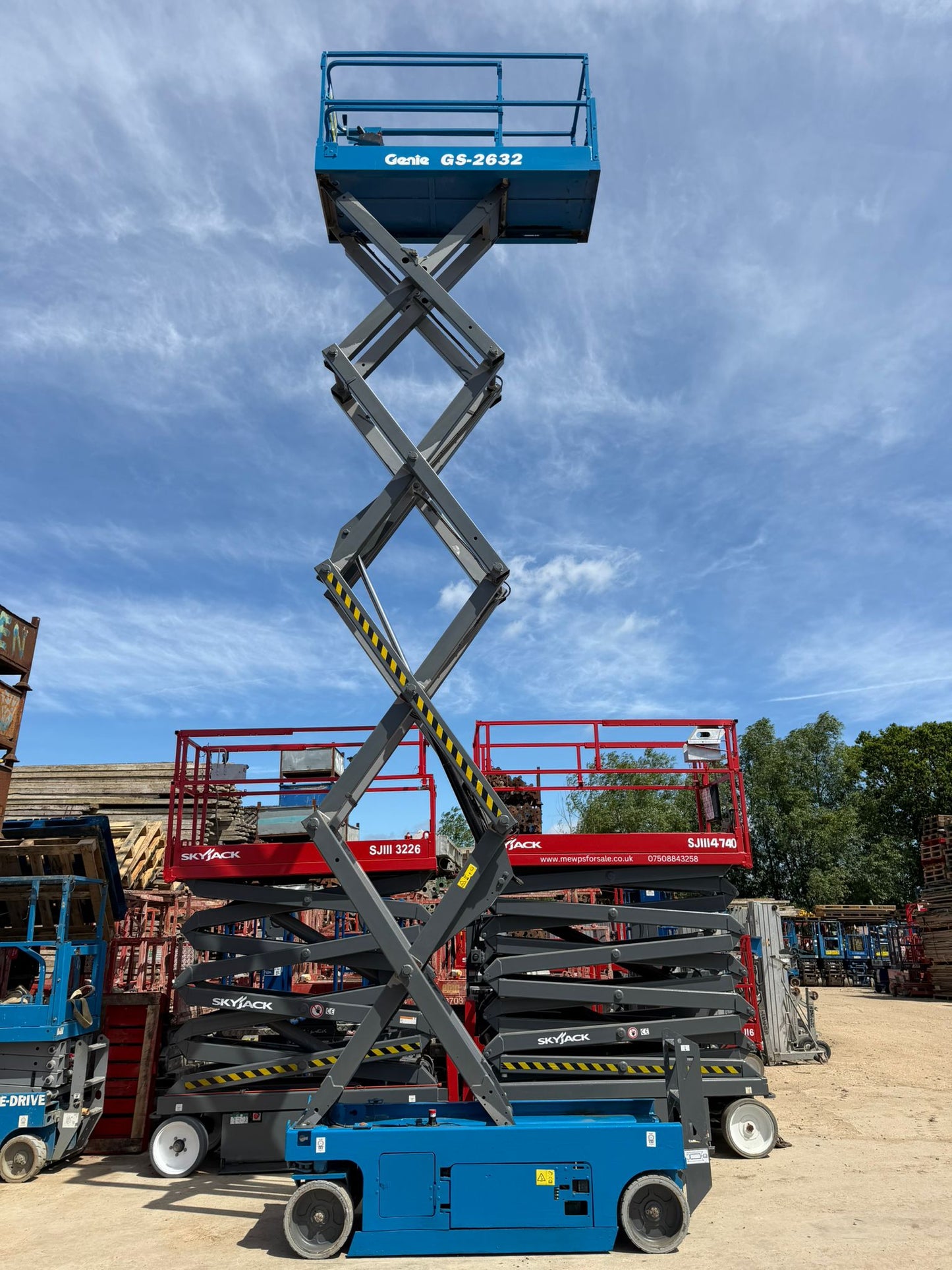 2015 Genie 2632 Scissor Lift Access Platform MEWP (Genie,JLG)