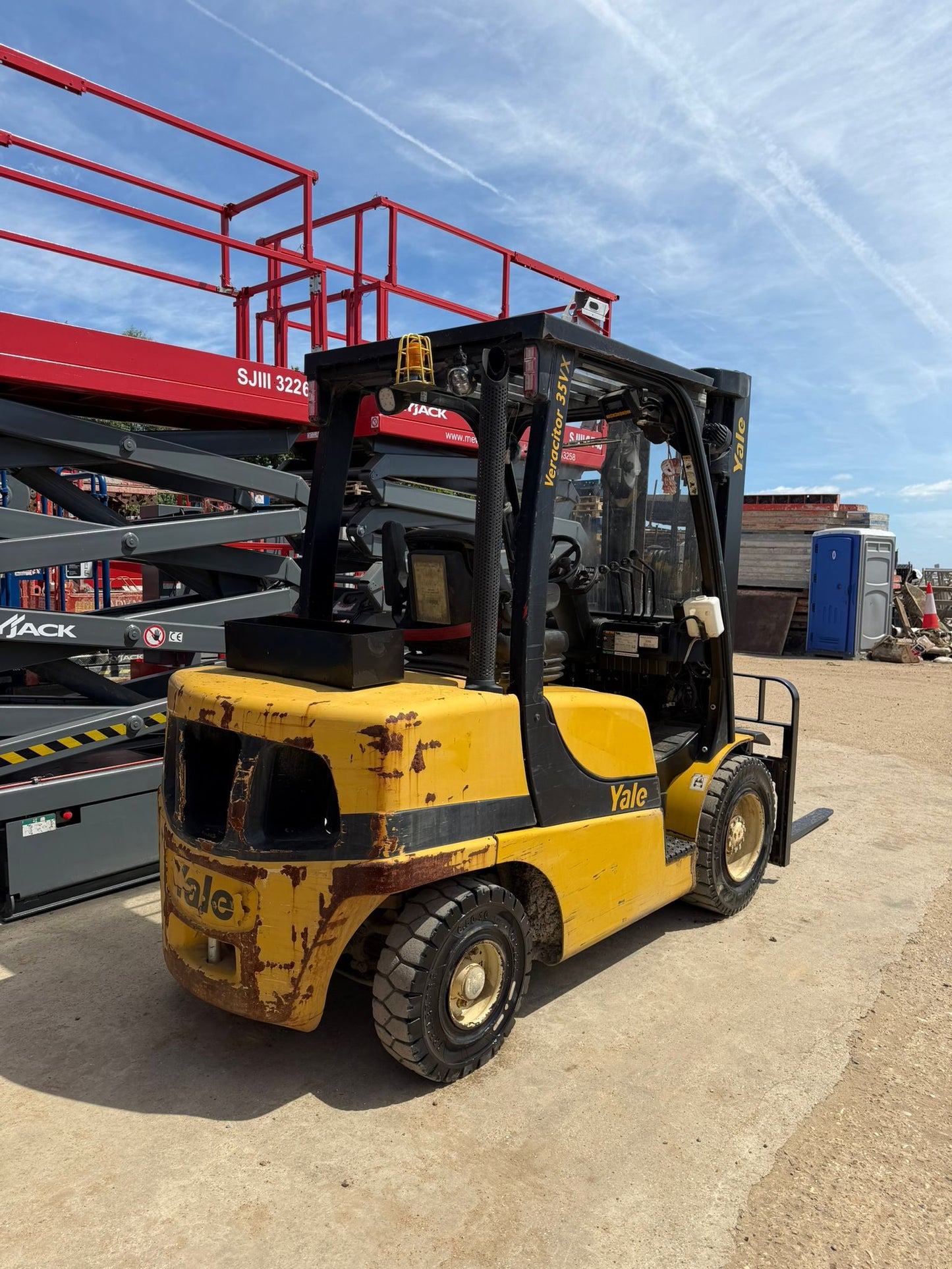 2015 Yale GDP35VX Forklift