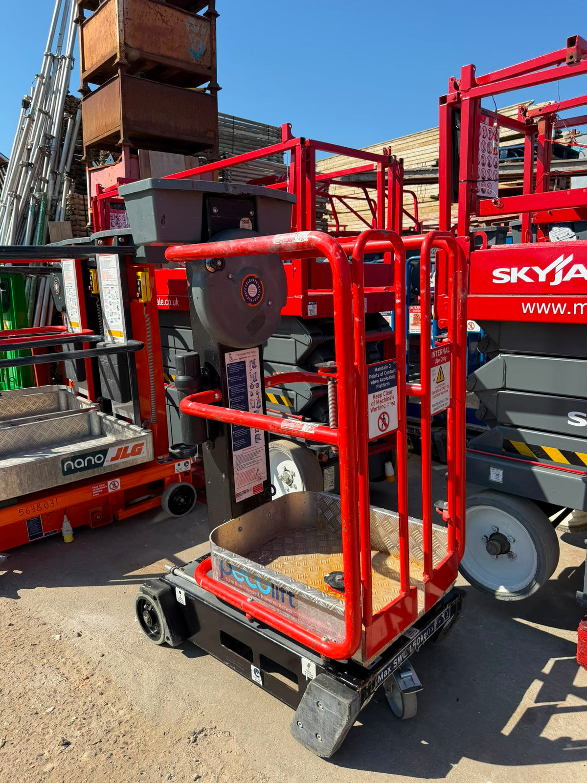 2019 Peco Lift Power Tower Scissor lift (JLG, Genie, Skyjack, Snorkel, JCB)