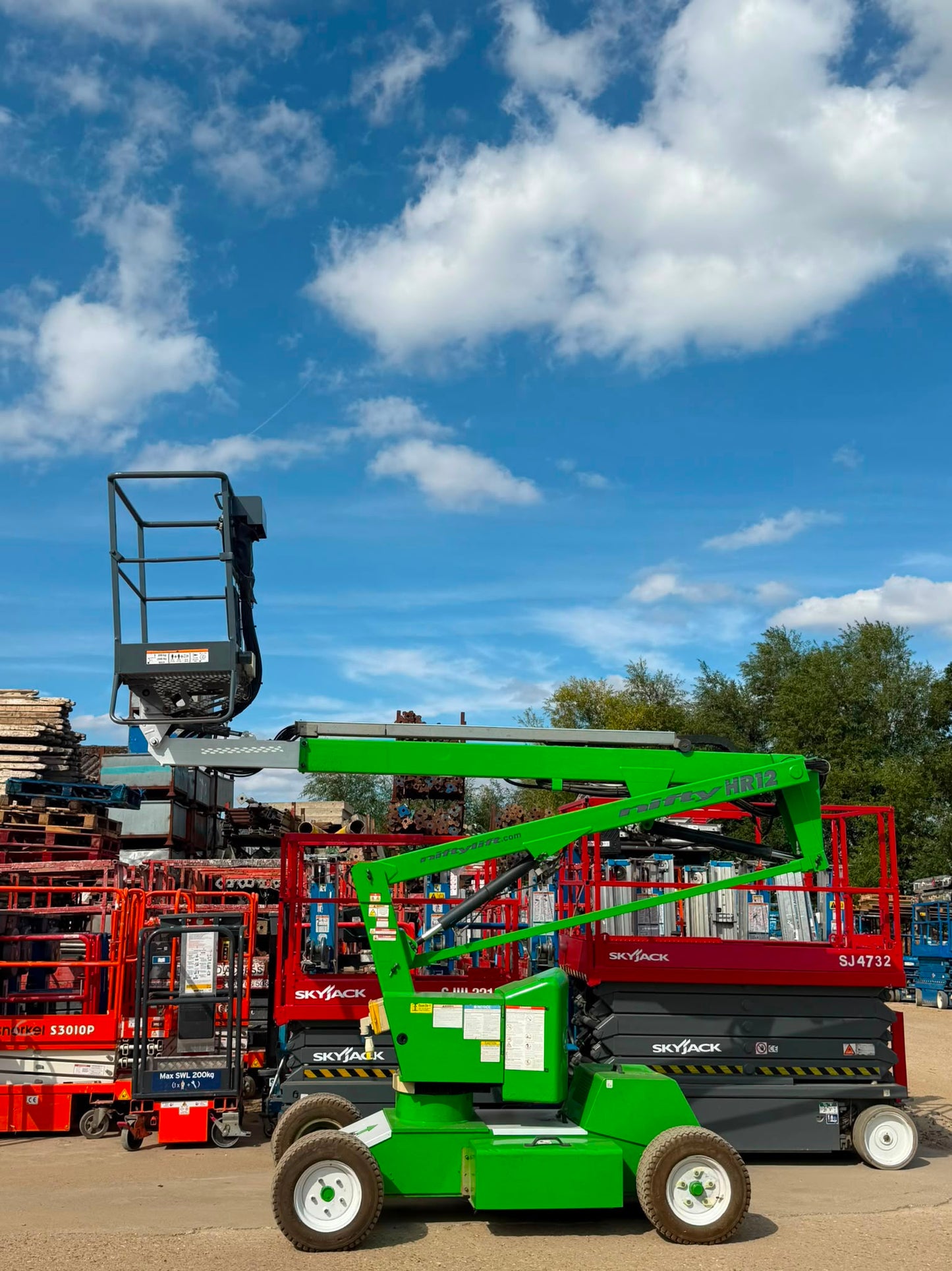 2013 Nifty HR12 with New Engine Boom Lift Access Platform (Skyjack, Genie)