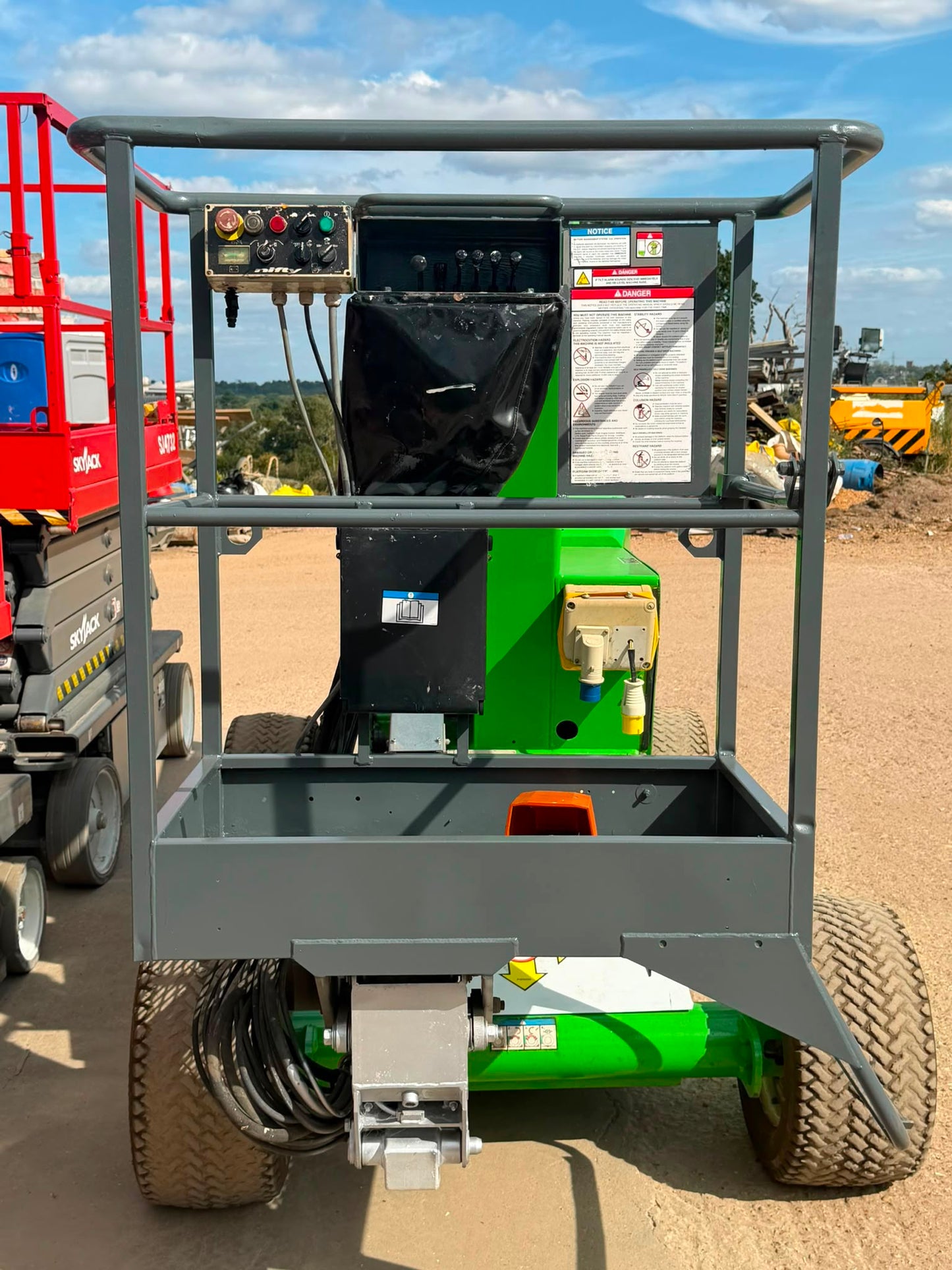 2013 Nifty HR12 with New Engine Boom Lift Access Platform (Skyjack, Genie)