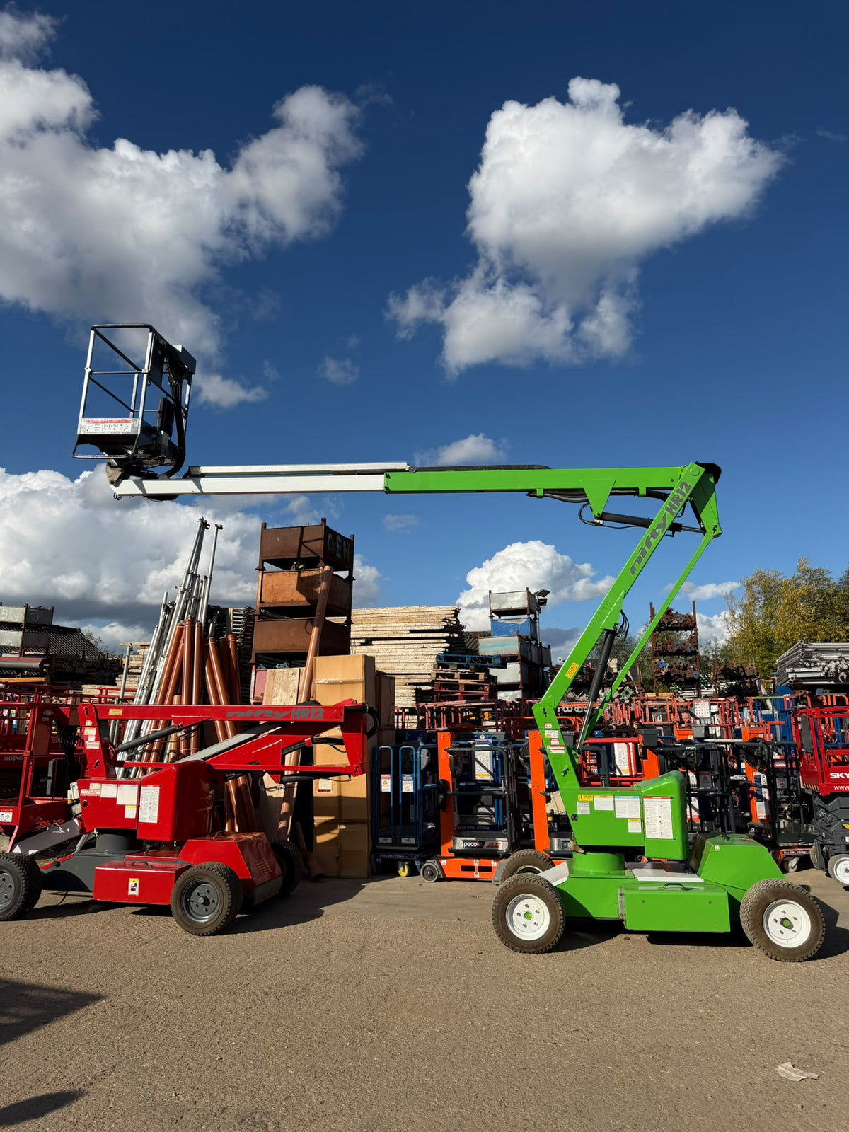 2014 Nifty HR12 Scissor Lift Access Platform Cherry picker