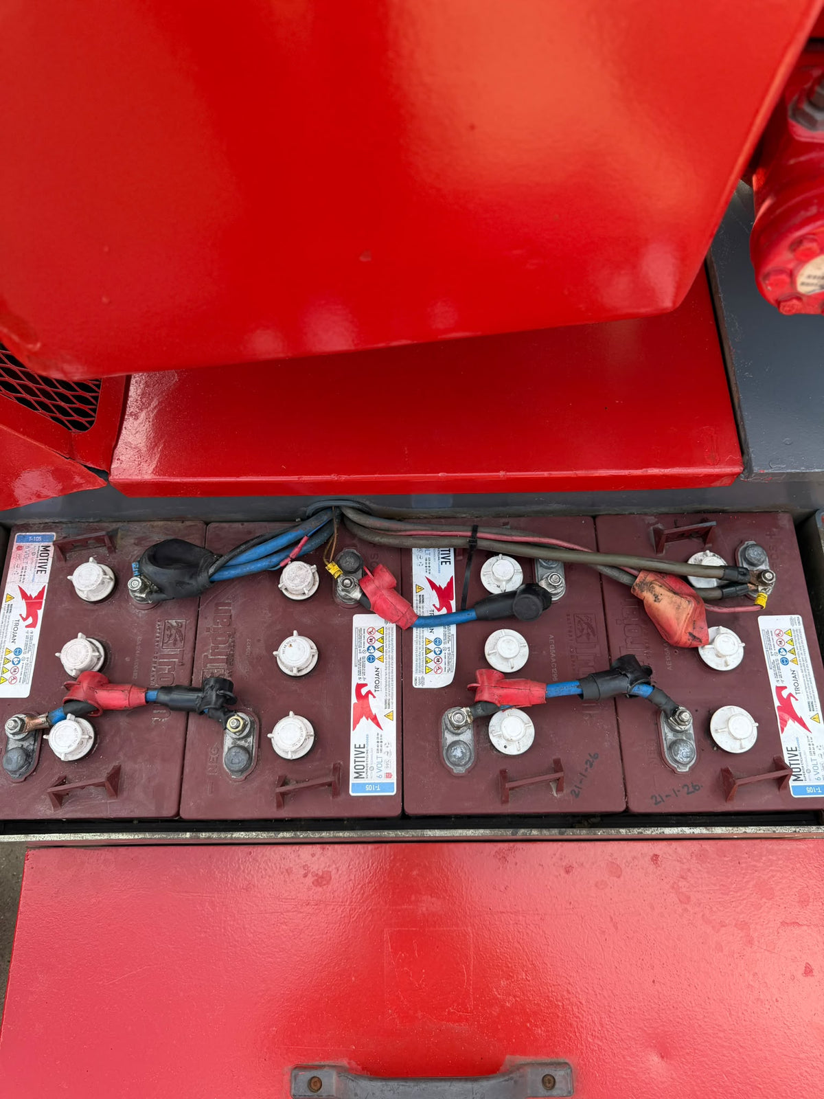 2013 Nifty HR12 Scissor Lift Access Platform Cherry picker