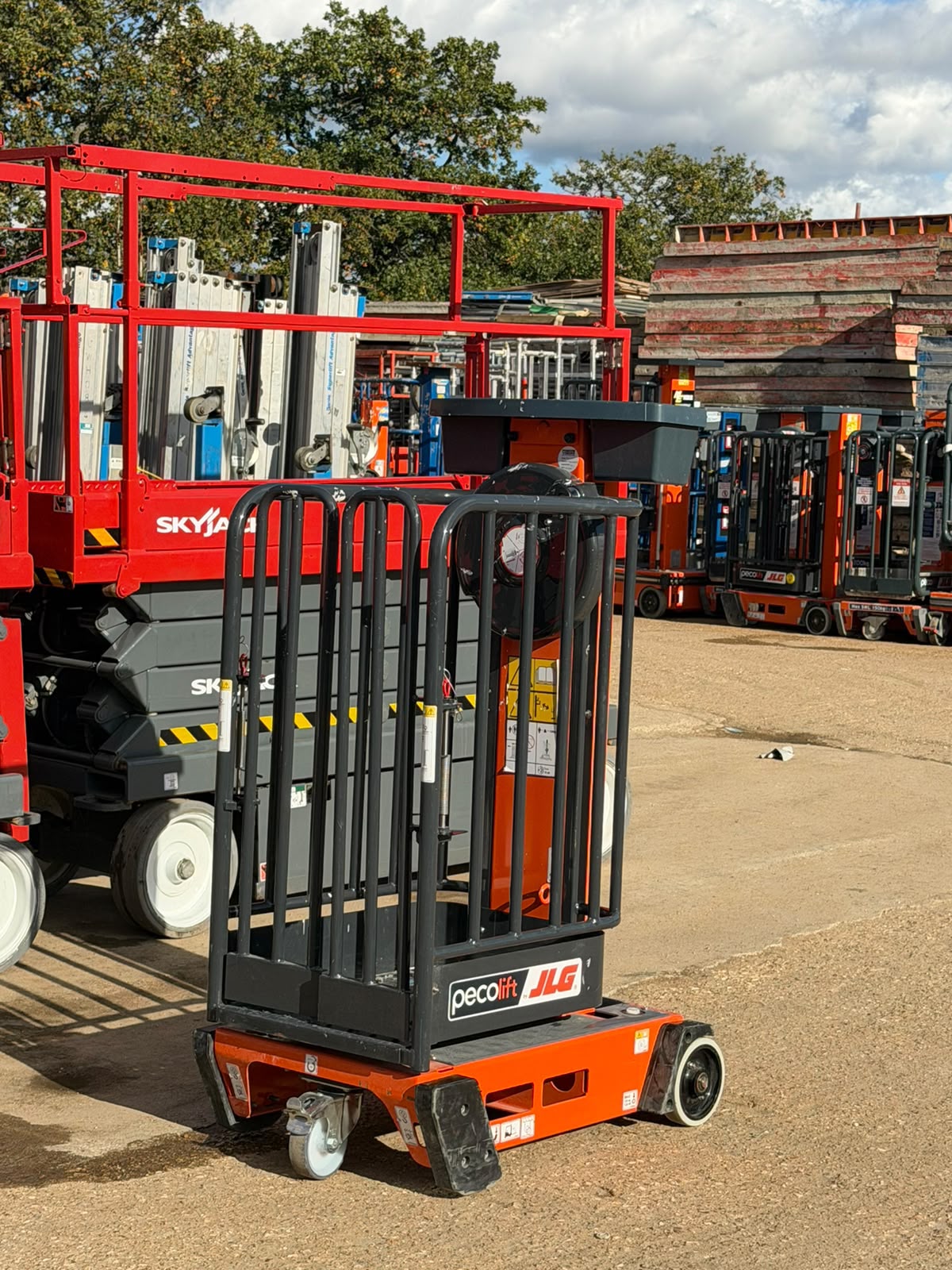 2026 Peco Lift Power Tower Scissor lift (JLG, Genie, Skyjack, Snorkel, JCB)